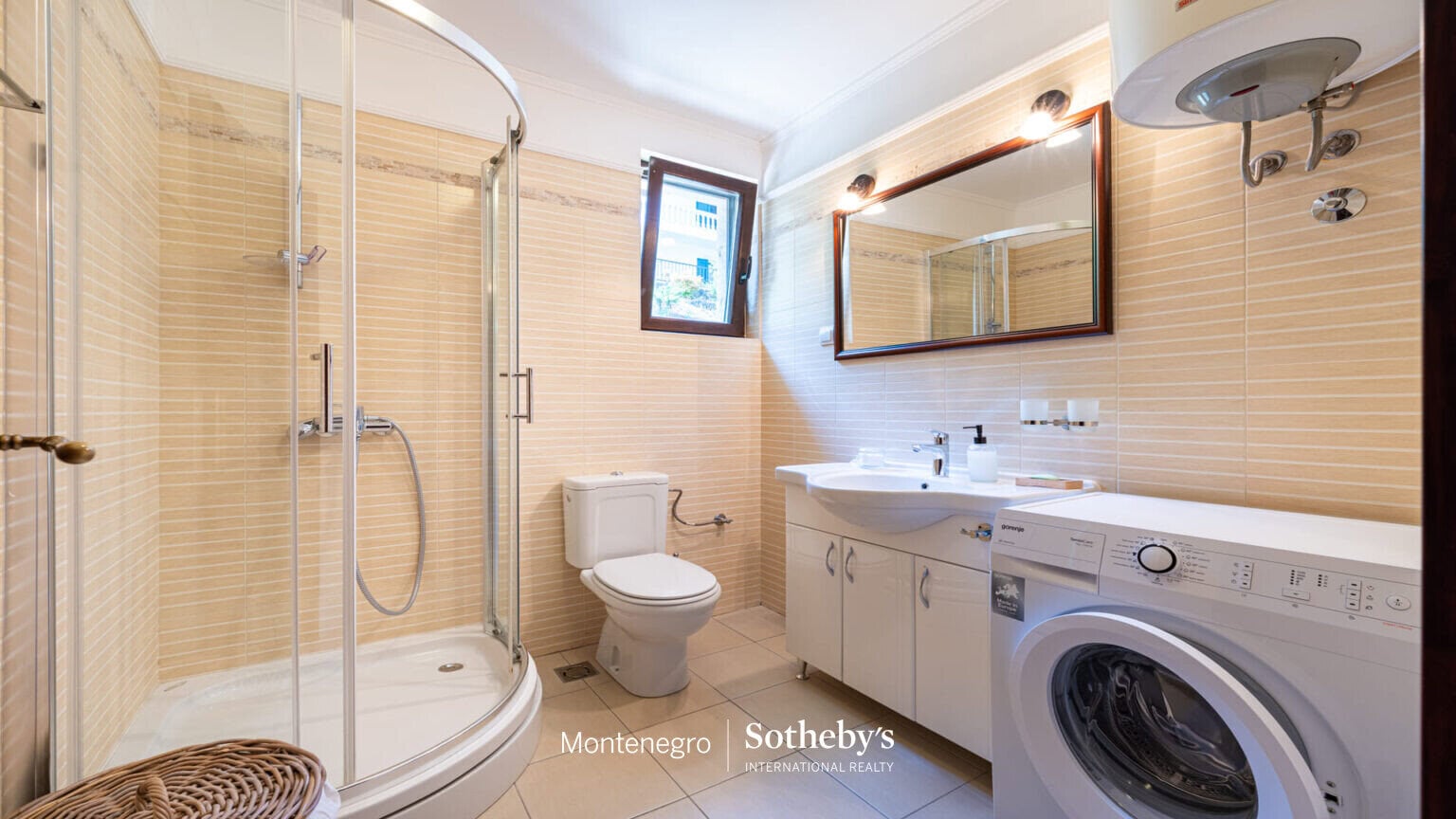 Kostanjica Two Bedroom Apartment
