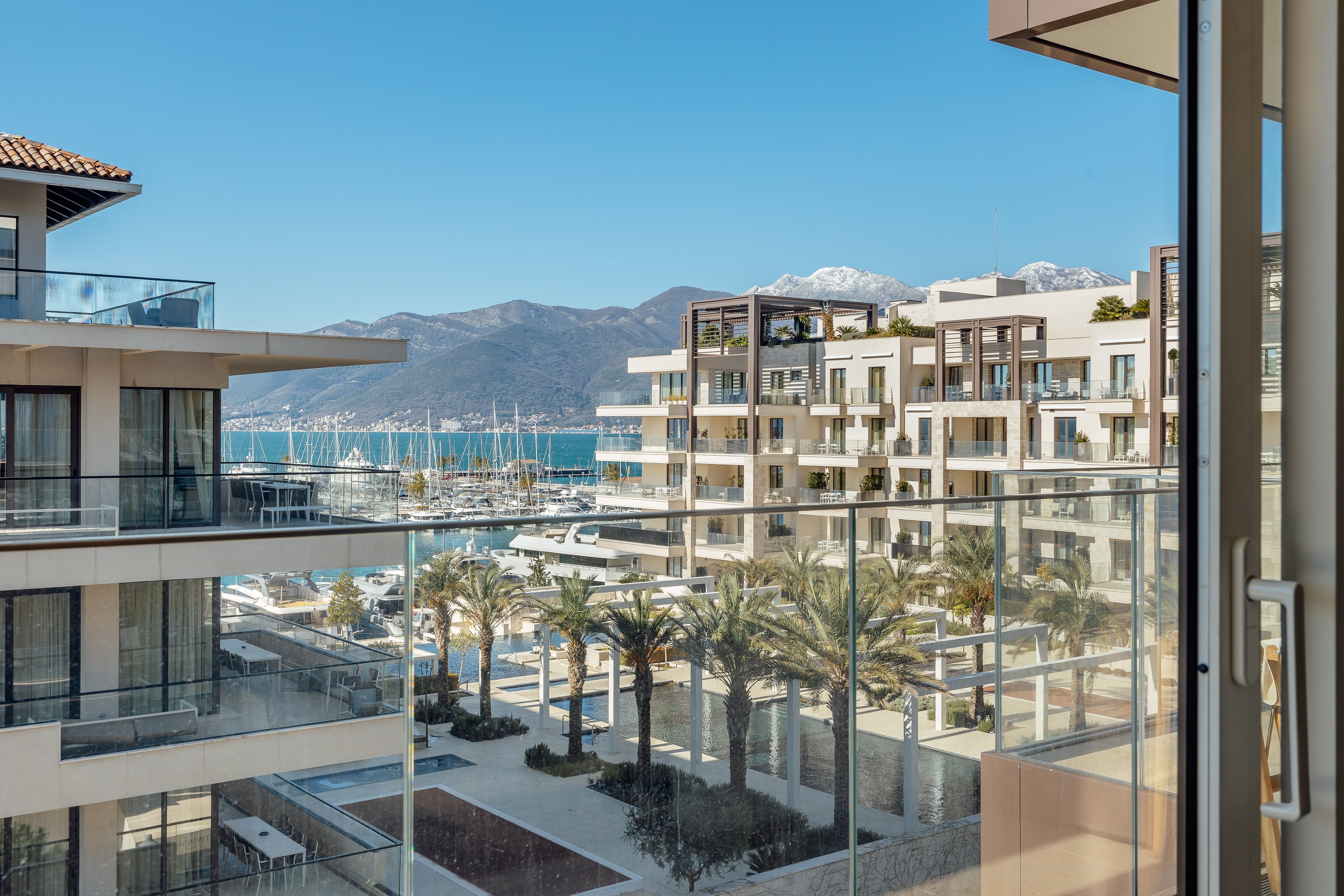 2 bedroom apartment 138 m² Montenegro, Montenegro