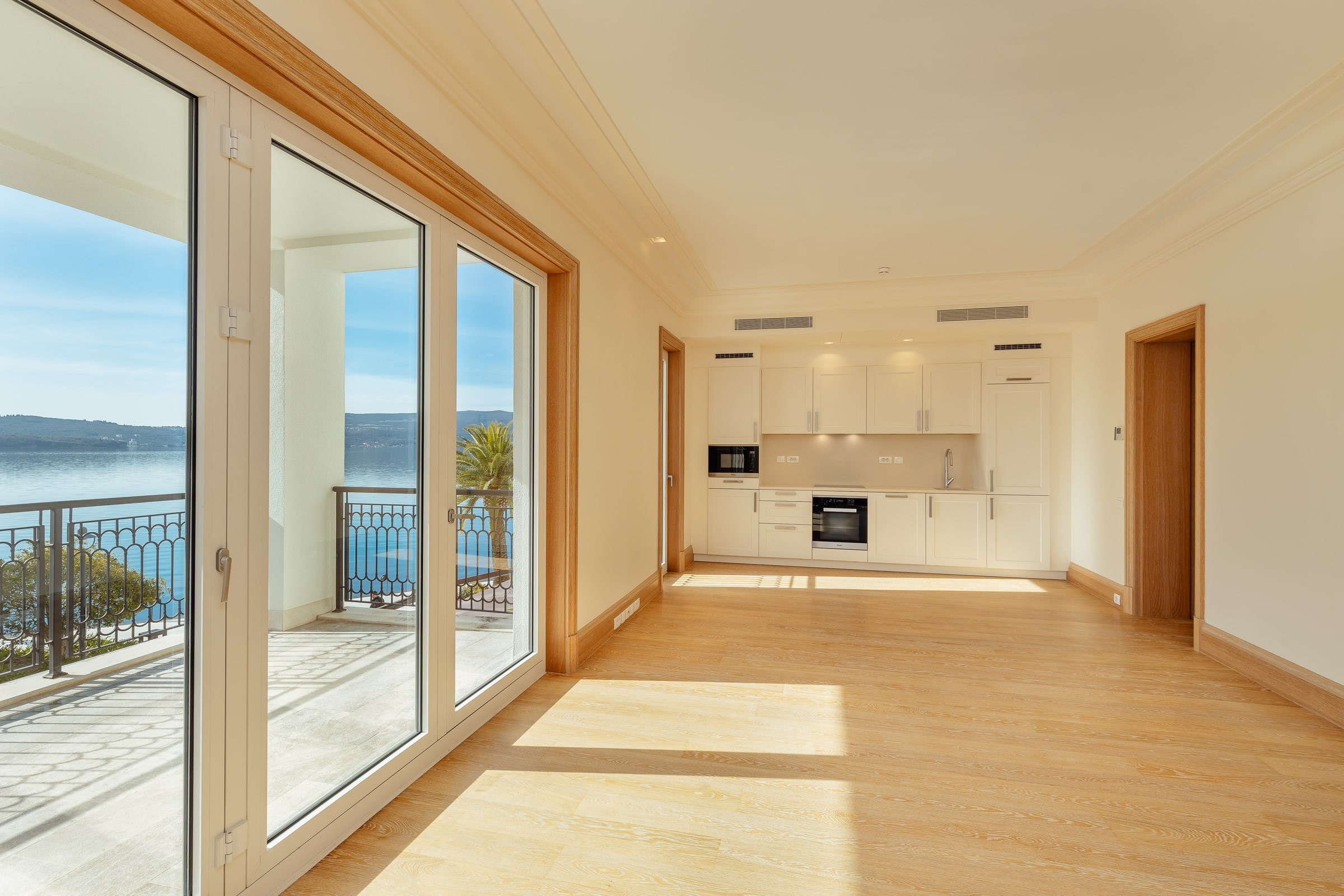Mieszkanie 4 pokoi 107 m² Czarnogóra, Czarnogóra