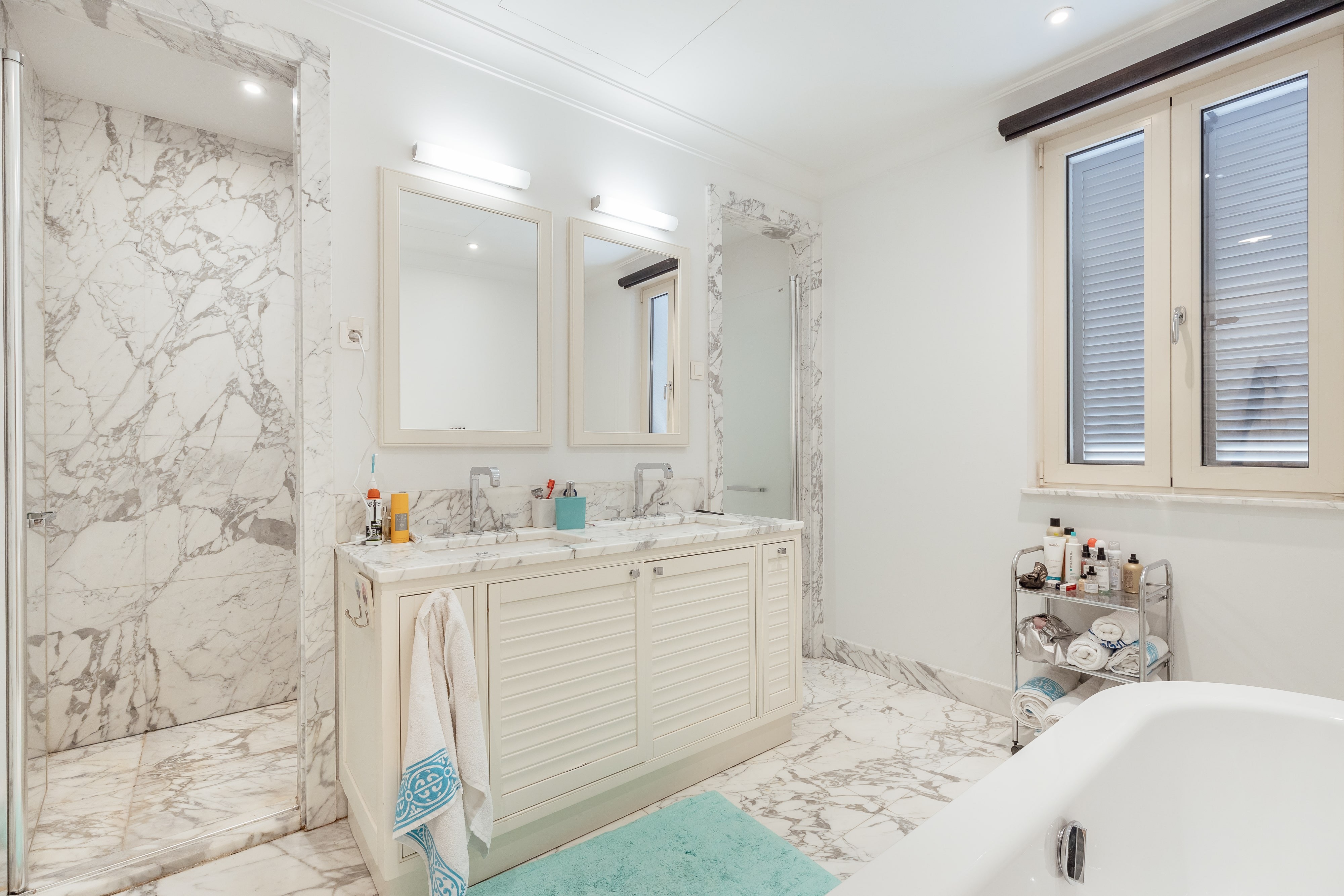 Mieszkanie 4 pokoi 122 m² Czarnogóra, Czarnogóra