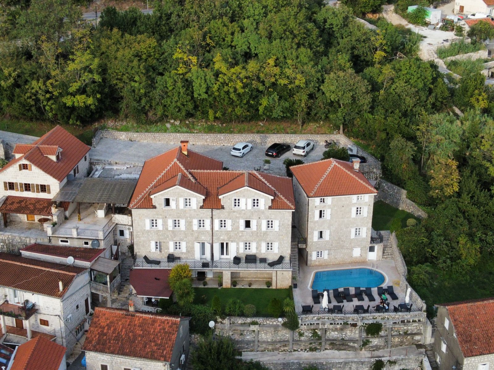 Villa Per Astra, Kotor
