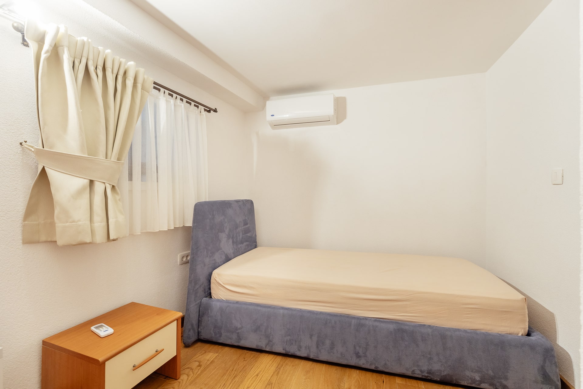 2 bedroom apartment 93 m² Perast, Montenegro