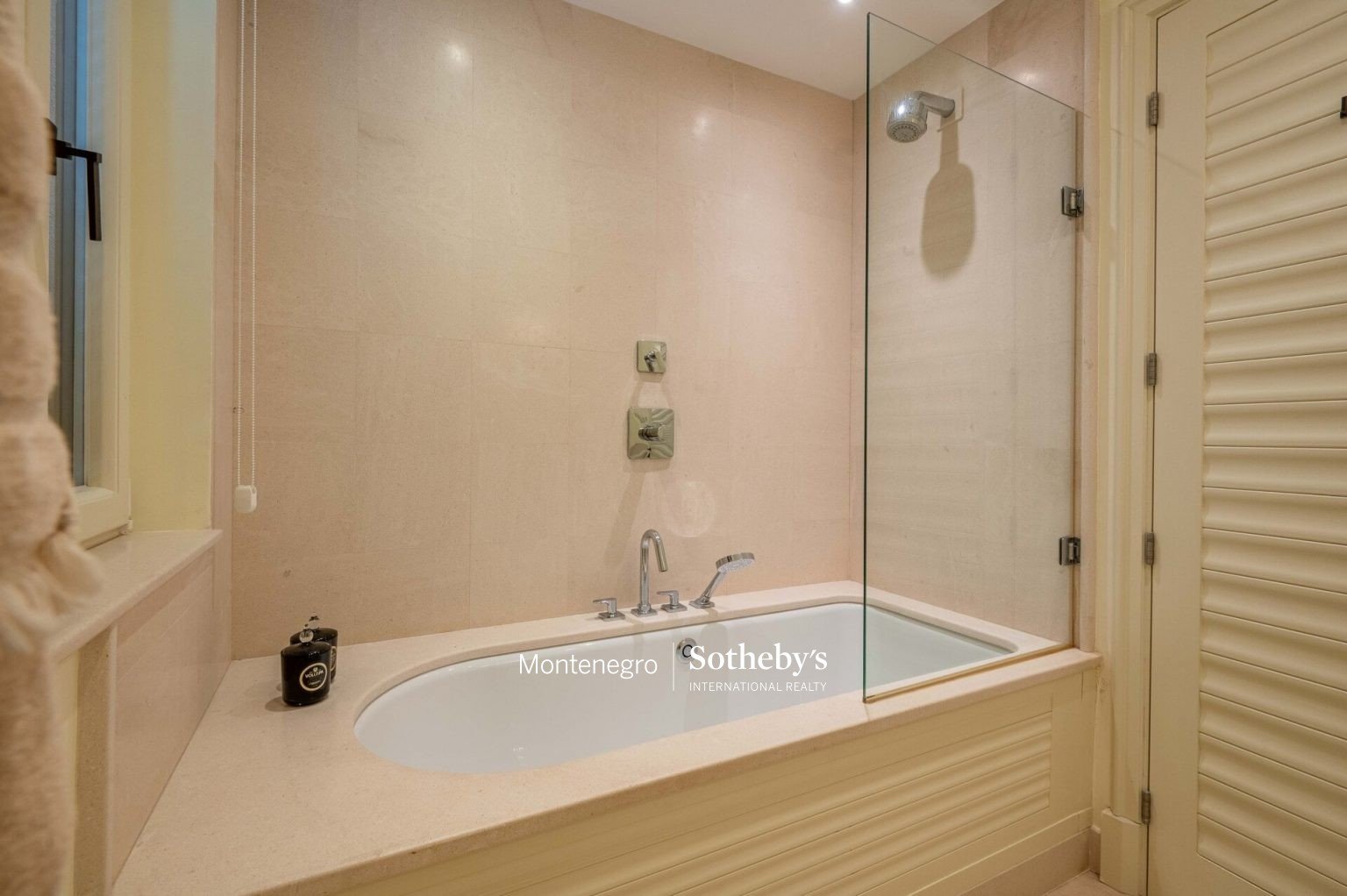 Teuta 2bdr Sea-View Apartment