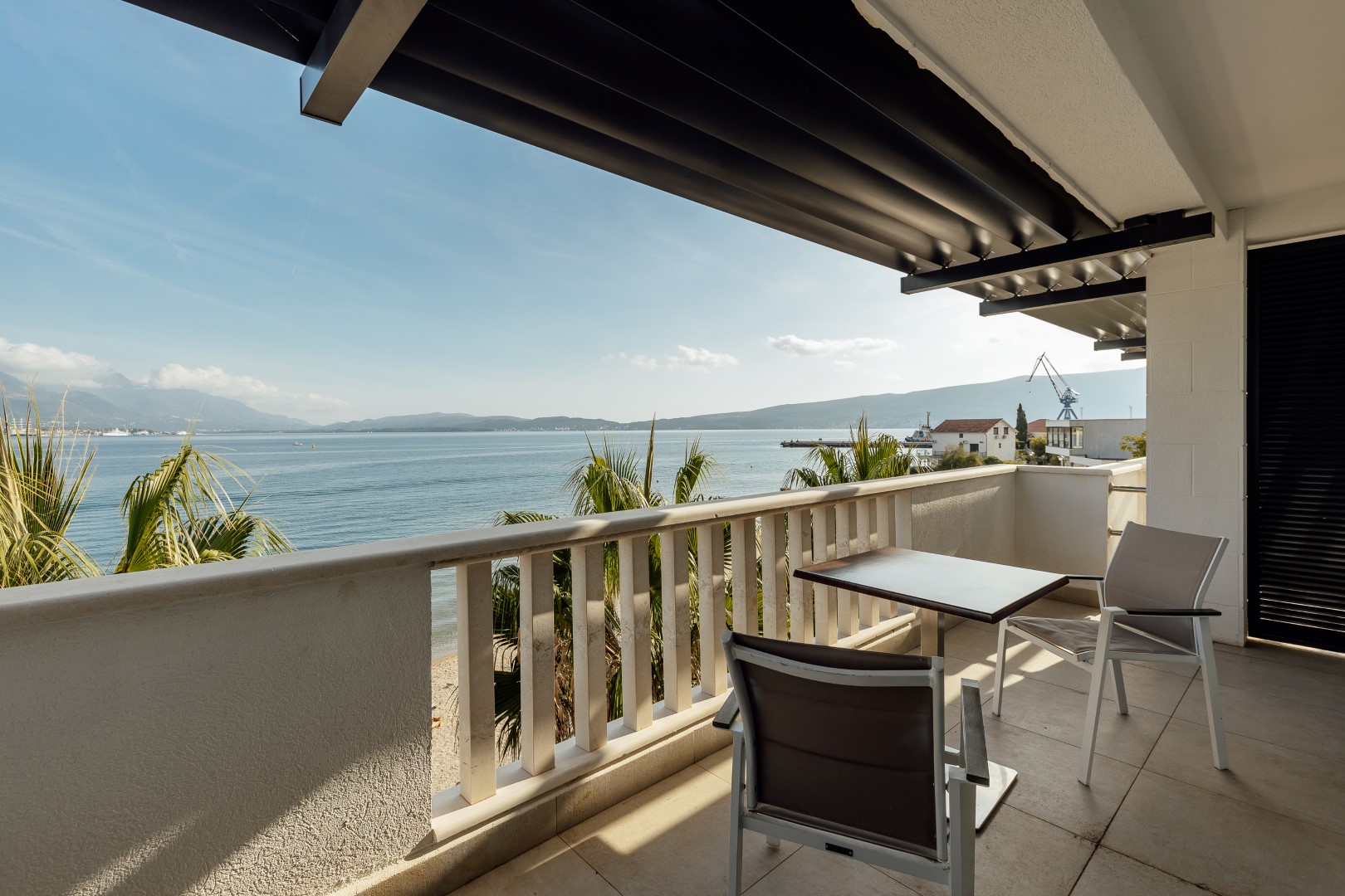 Hotel 784 m² en Bijela, Montenegro