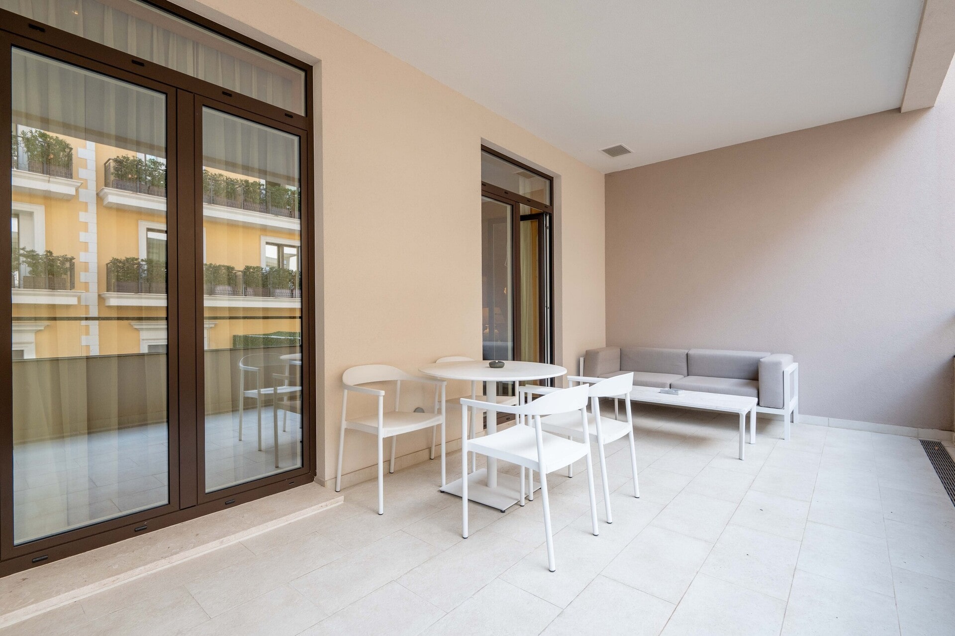 Wohnung 2 zimmer 83 m² Montenegro, Montenegro