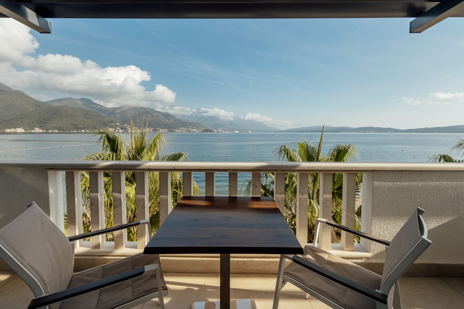 Hotel 784 m² en Bijela, Montenegro