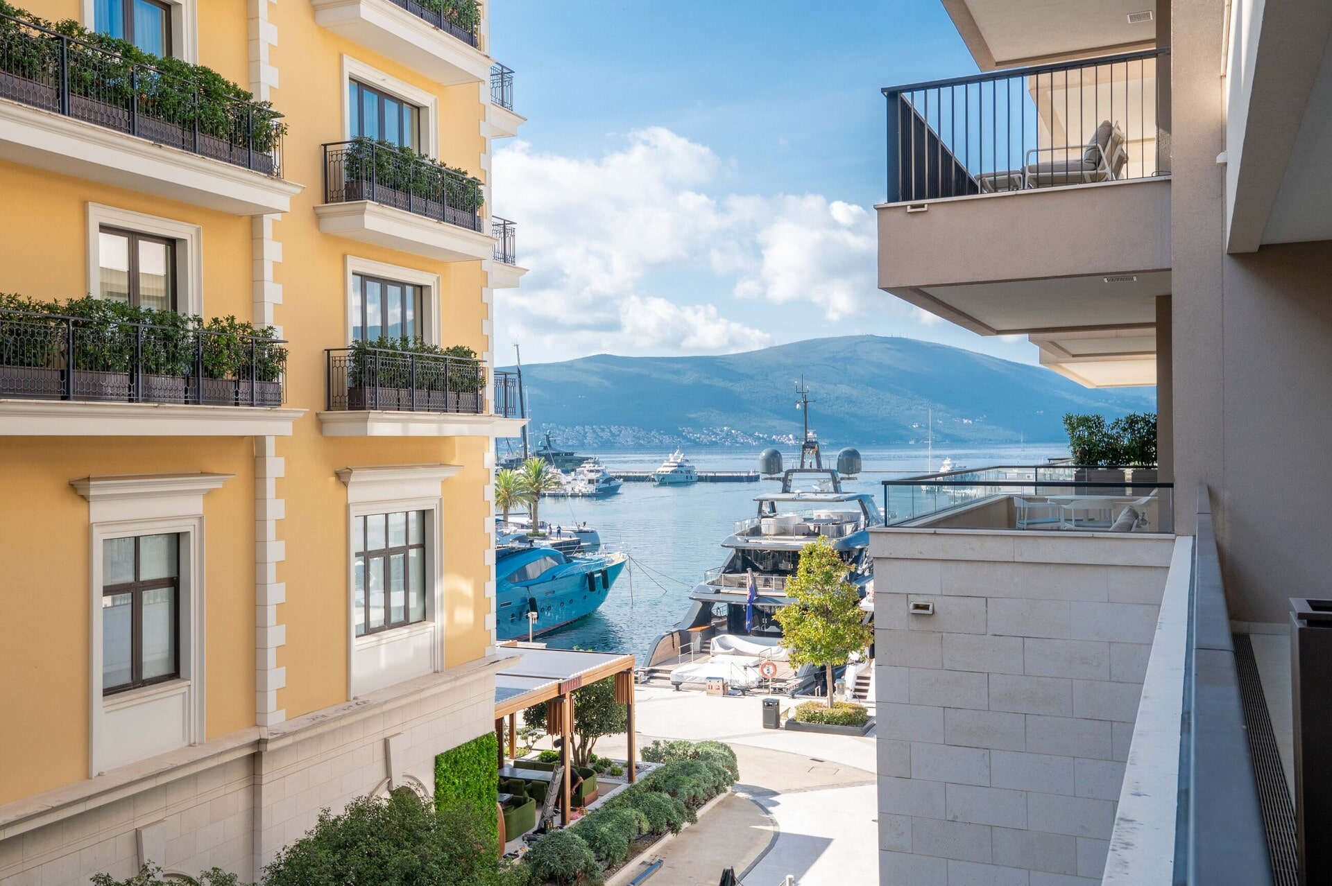 Wohnung 2 zimmer 83 m² Montenegro, Montenegro