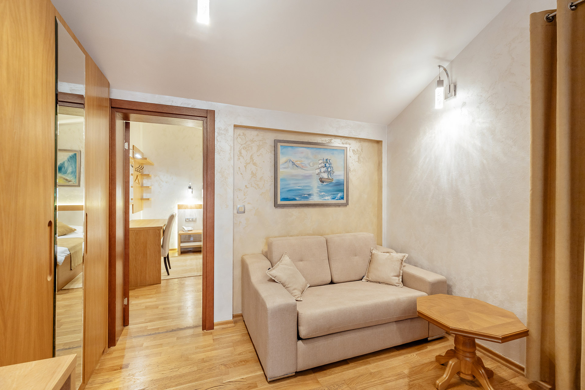 Hotel 784 m² en Bijela, Montenegro