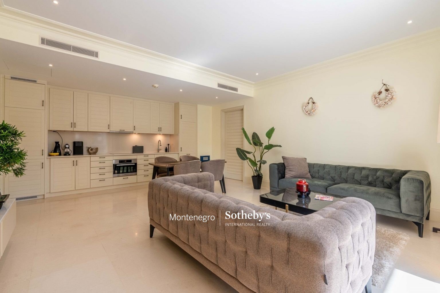 Teuta 2bdr Sea-View Apartment
