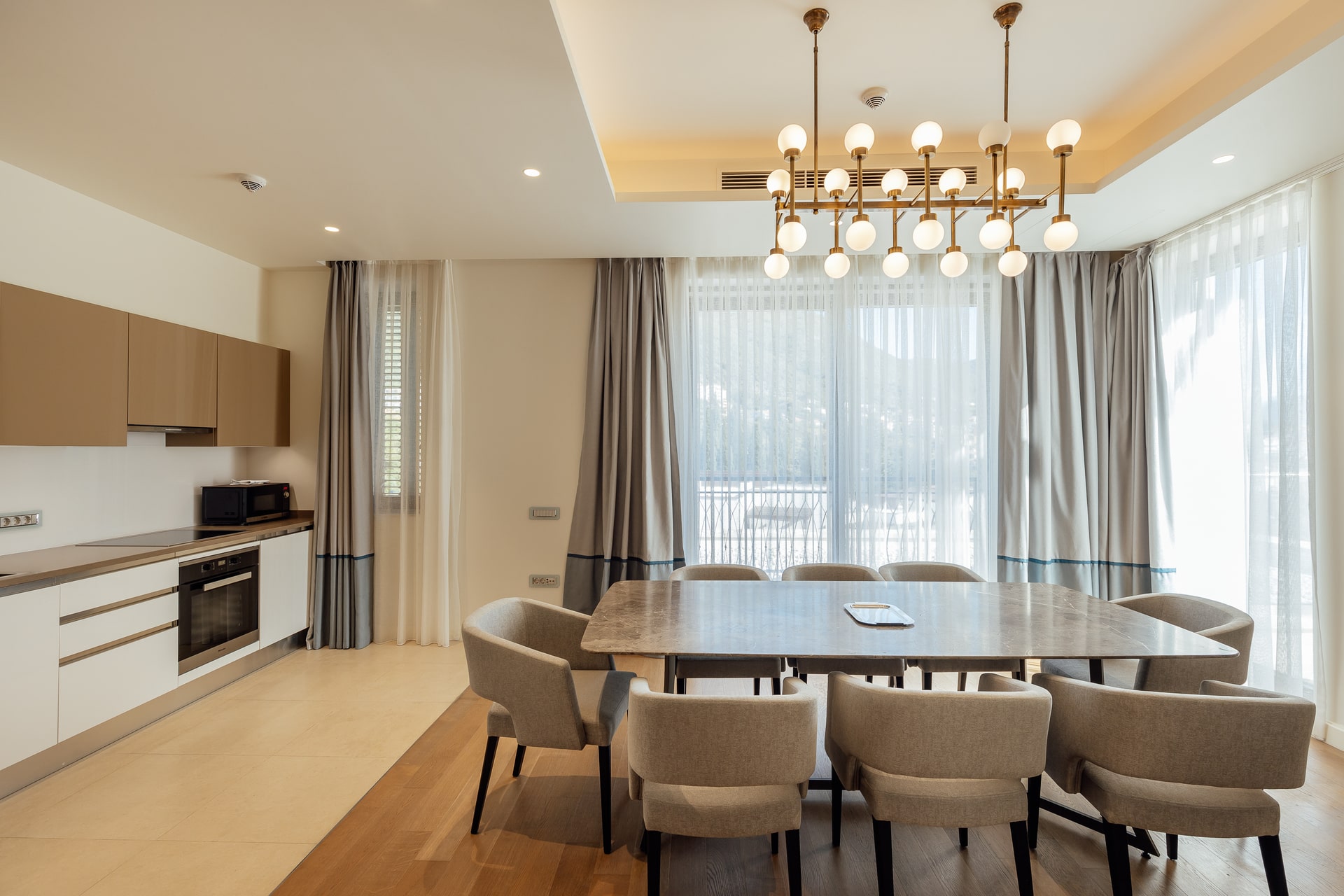 Mieszkanie 4 pokoi 290 m² Kumbor, Czarnogóra