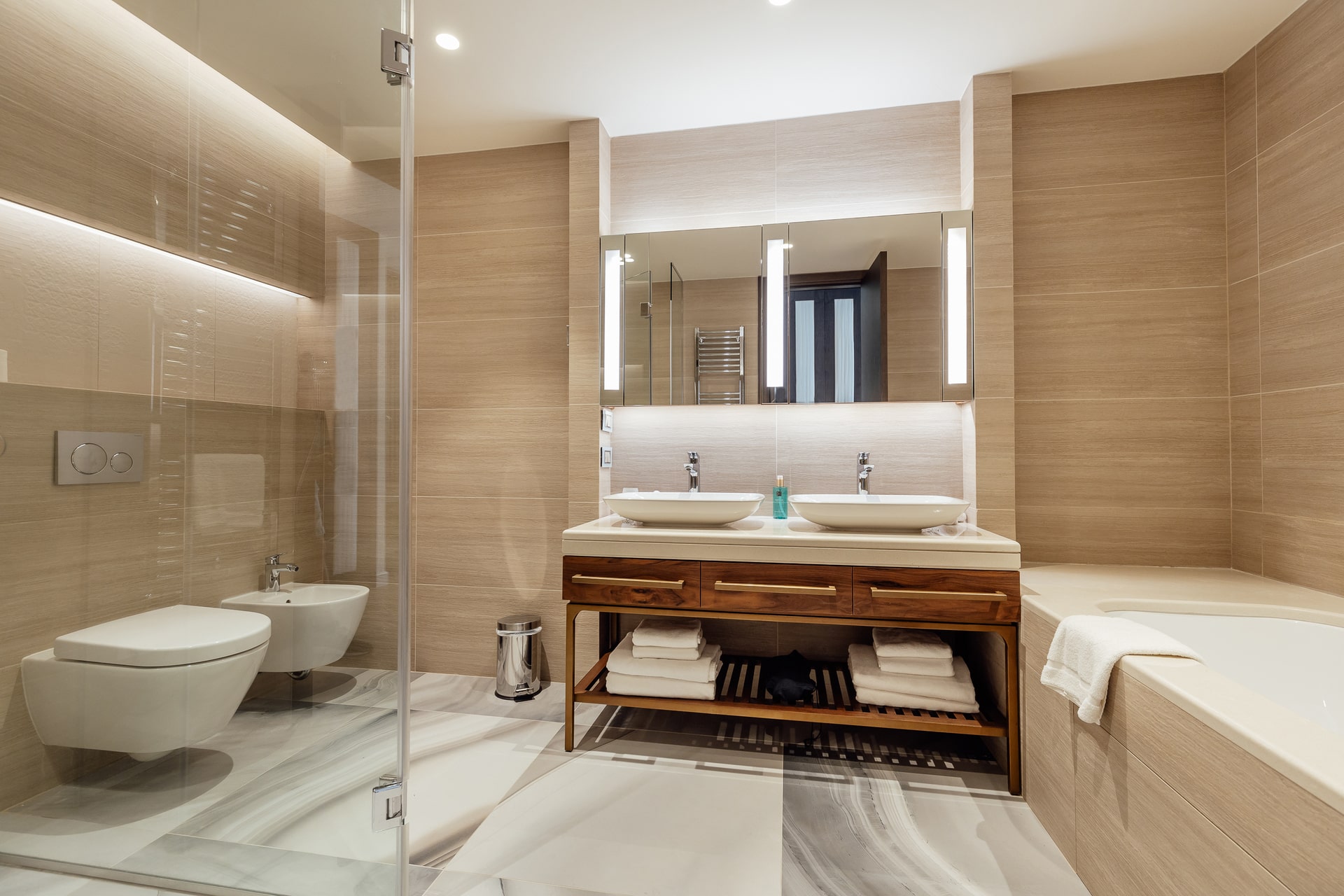 Mieszkanie 4 pokoi 290 m² Kumbor, Czarnogóra