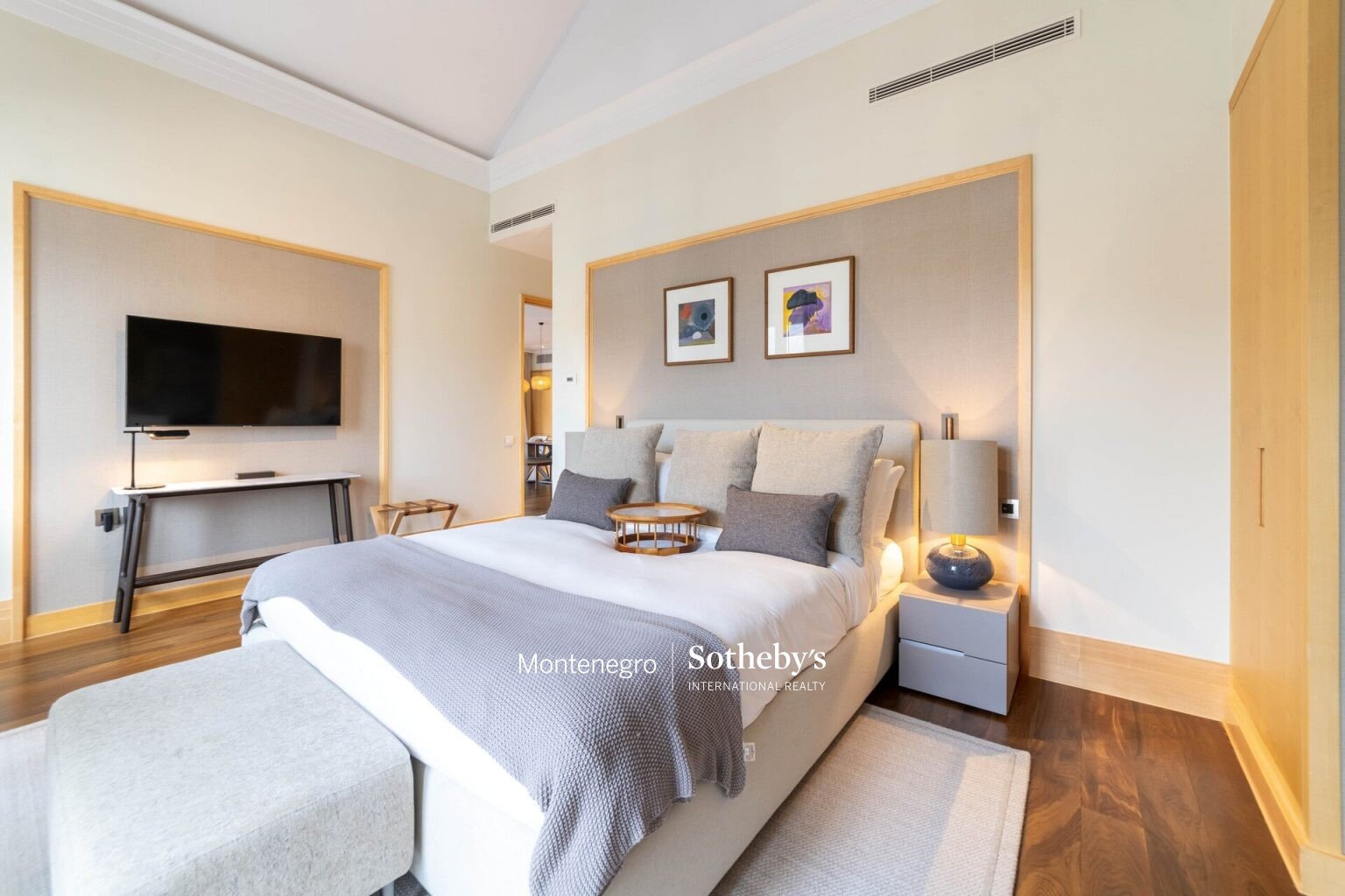 Custom Penthouse Apartment With Waterfront Views And Private Museum Reference: Exclusive 3 Bedroom Penthouse Aqua