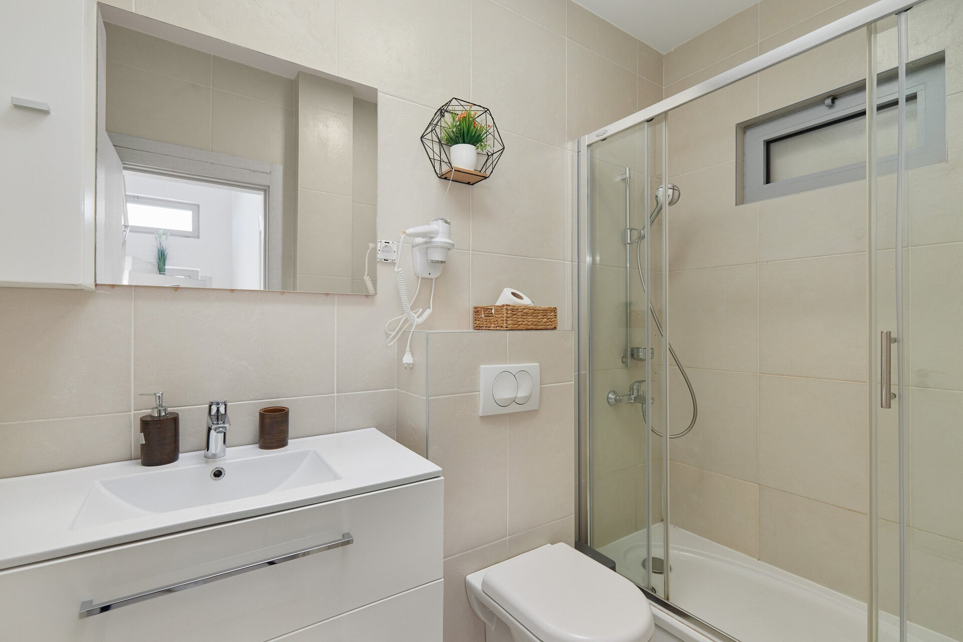3 bedroom villa 233 m² Kavac, Montenegro