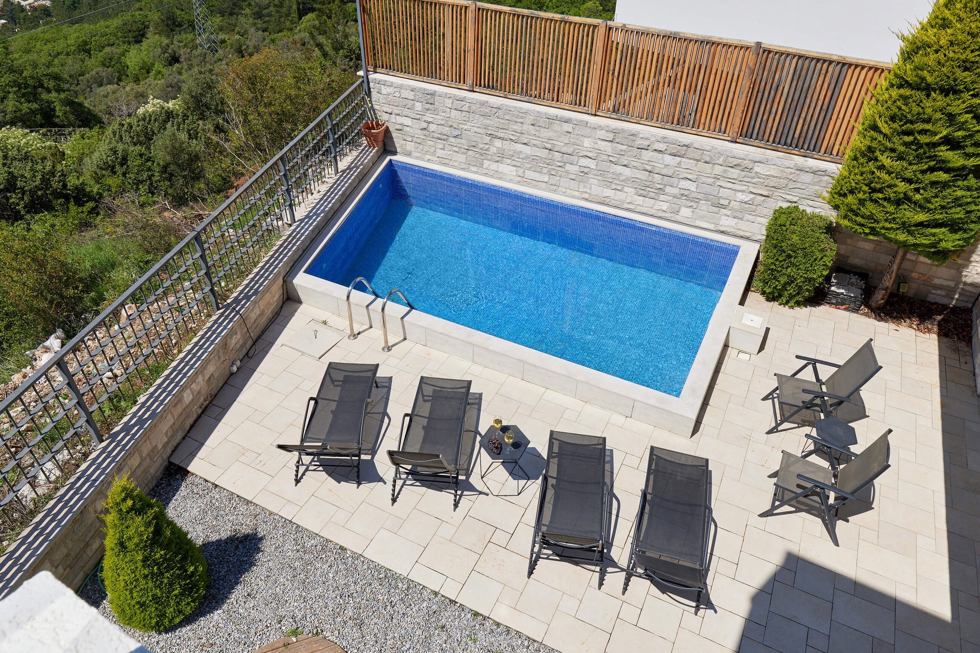 3 bedroom villa 233 m² Kavac, Montenegro