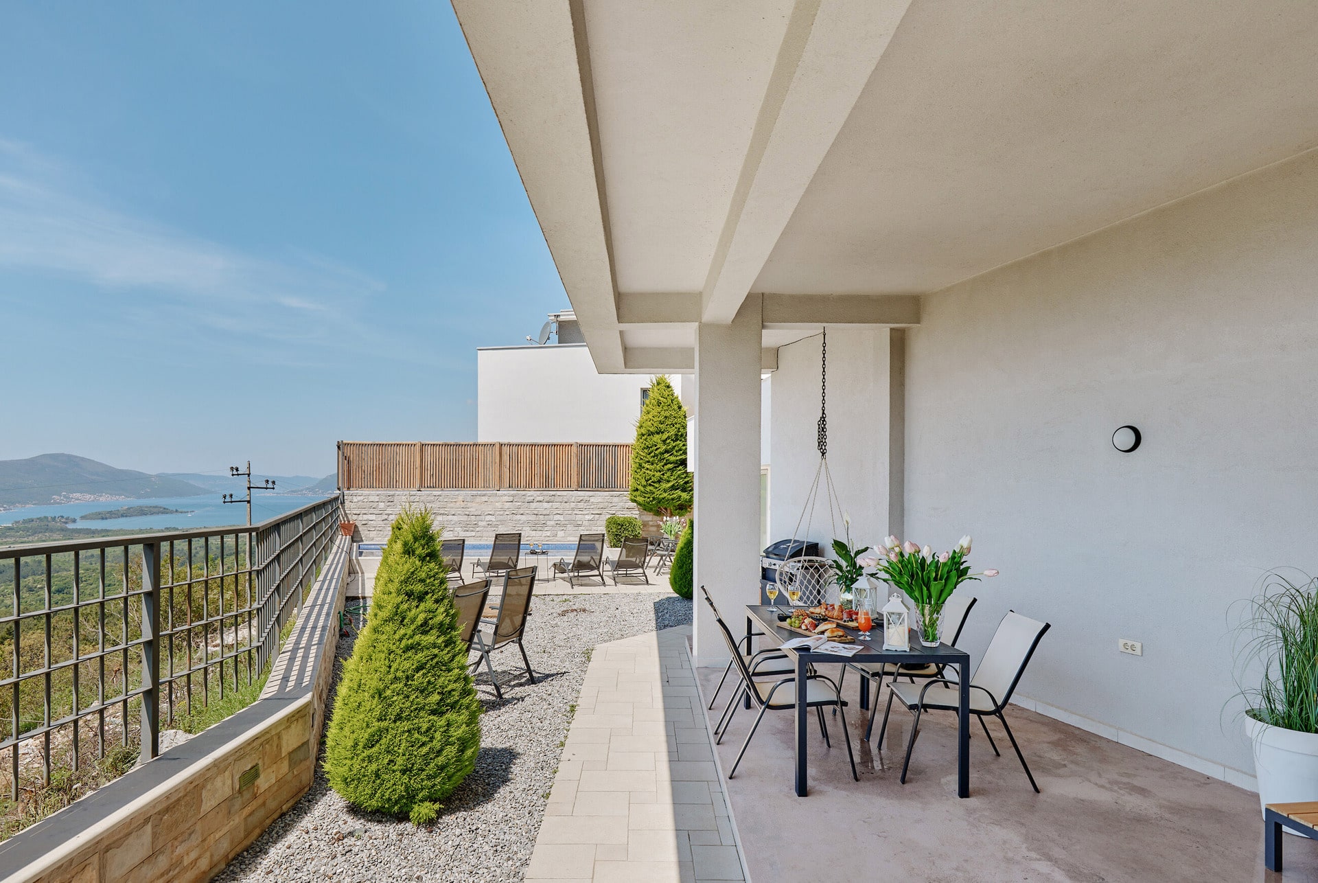 3 bedroom villa 233 m² Kavac, Montenegro