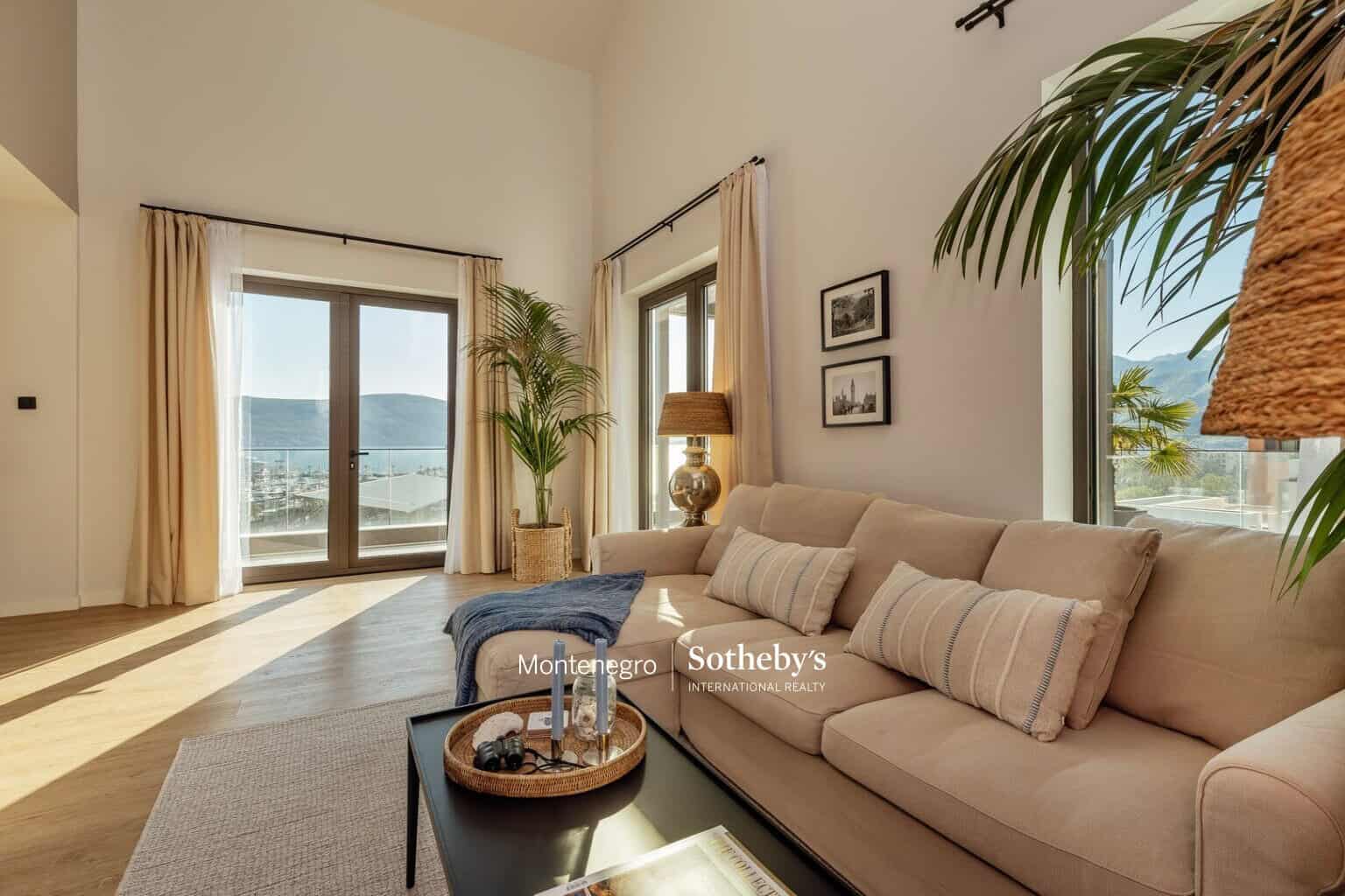 Thea Duplex Penthouse, Boka Place