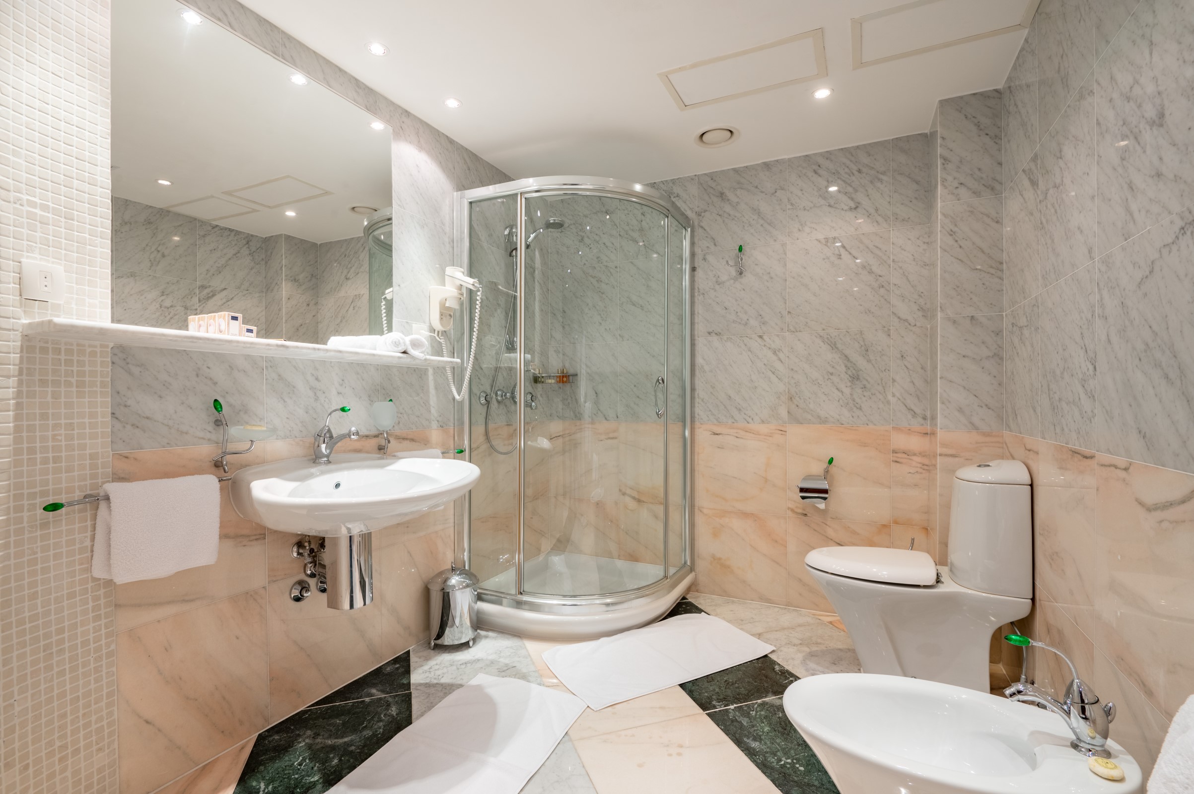 Villa 15 bedrooms 959 m² Sveti Stefan, Montenegro