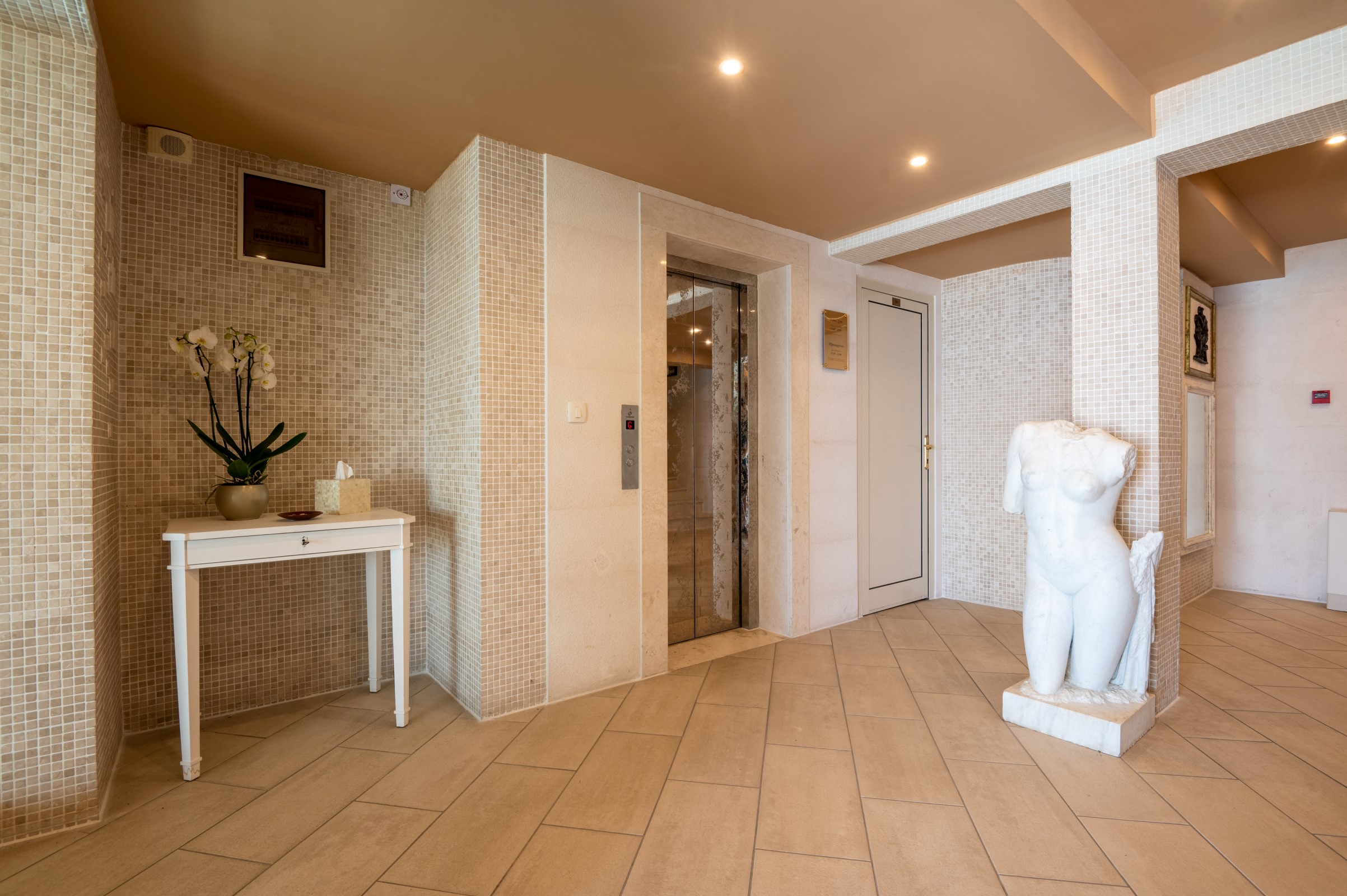 Villa 15 bedrooms 959 m² Sveti Stefan, Montenegro