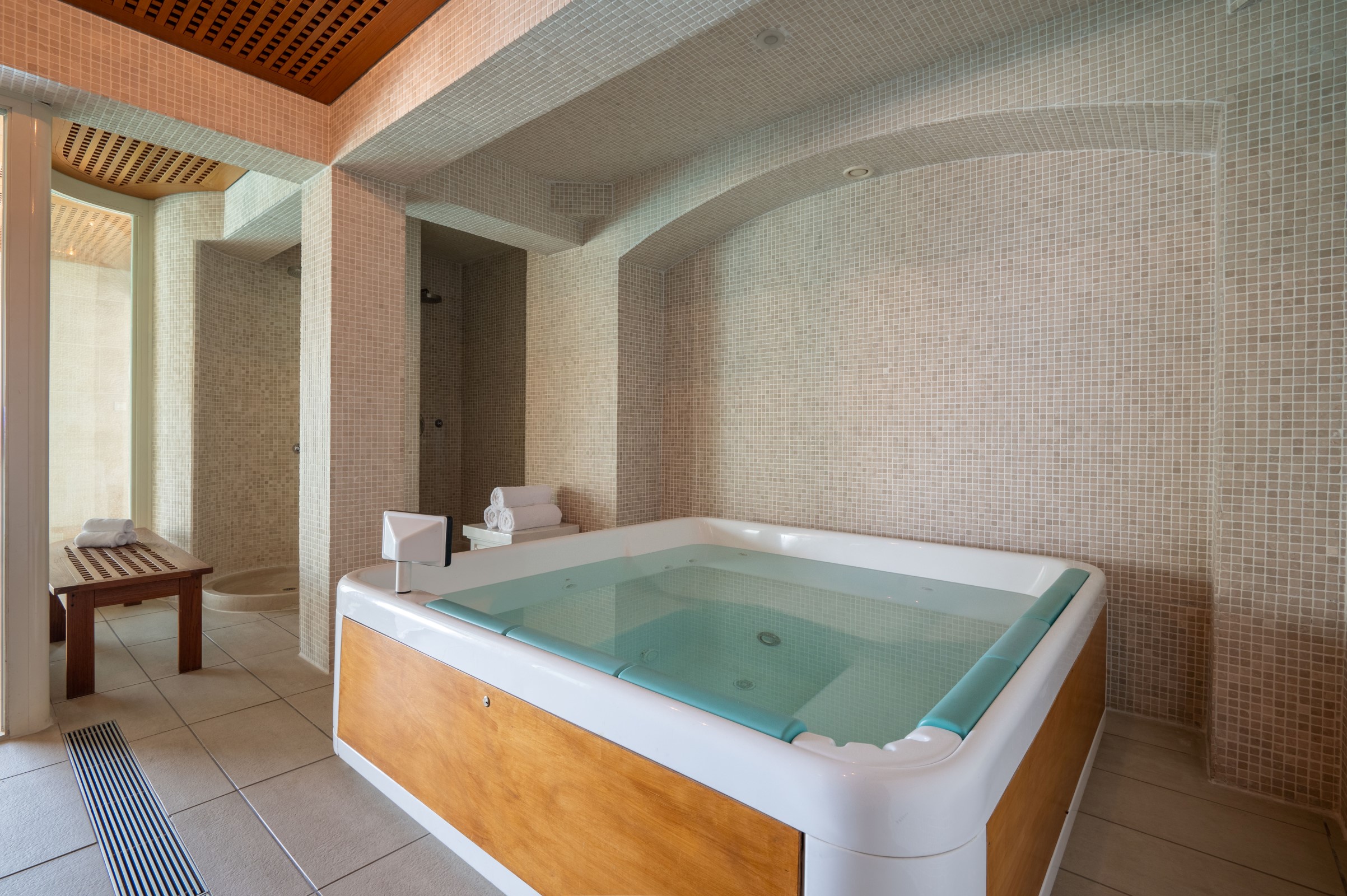 Villa 15 bedrooms 959 m² Sveti Stefan, Montenegro