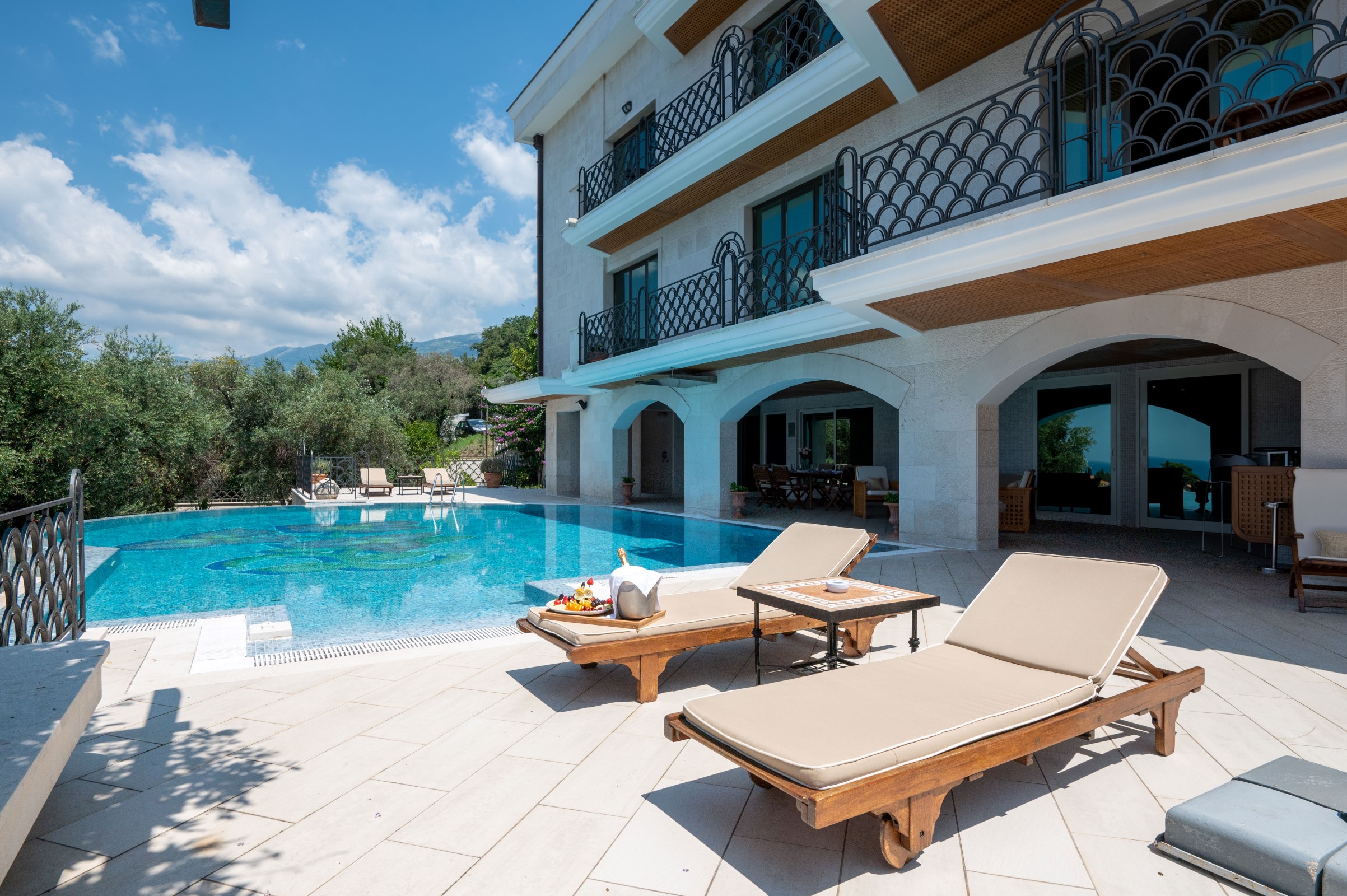 Villa 15 bedrooms 959 m² Sveti Stefan, Montenegro