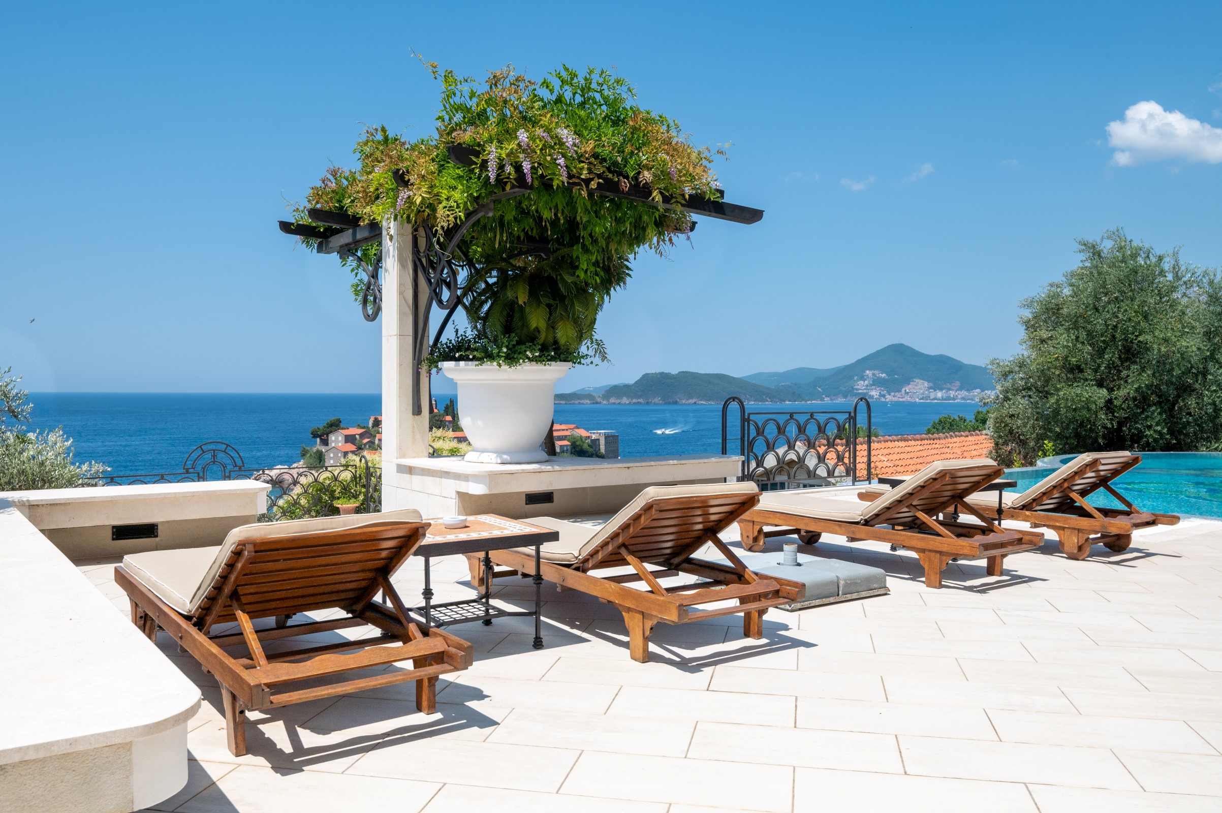 Villa 15 bedrooms 959 m² Sveti Stefan, Montenegro