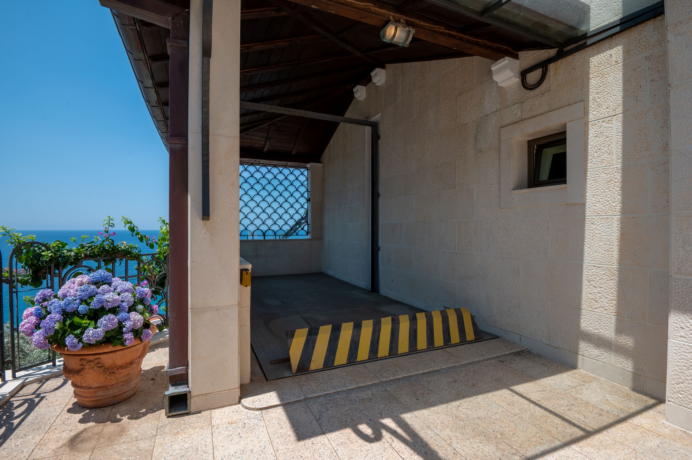 Villa 15 bedrooms 959 m² Sveti Stefan, Montenegro