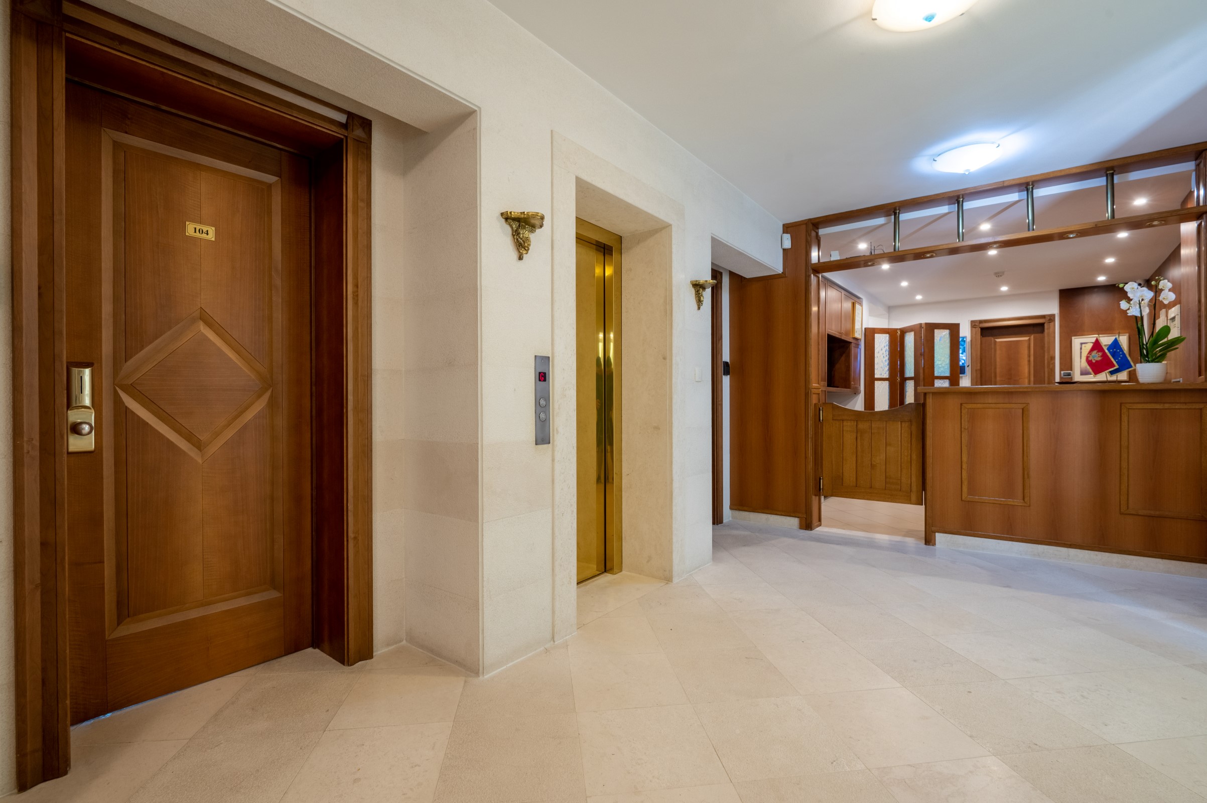 Villa 15 bedrooms 959 m² Sveti Stefan, Montenegro