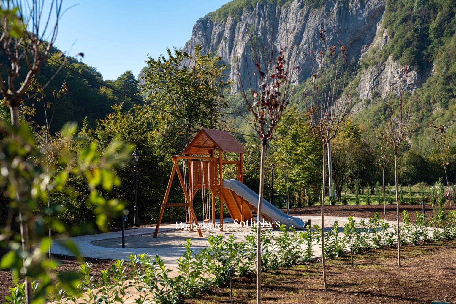 Contemporary Eco Villa Kolasin
