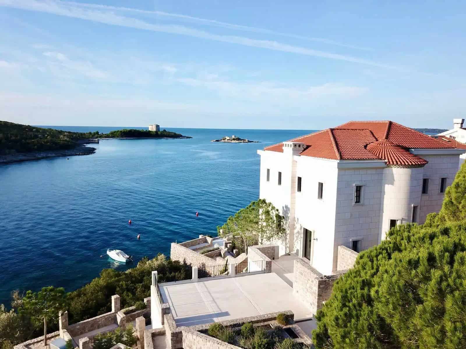 Villa Mirista