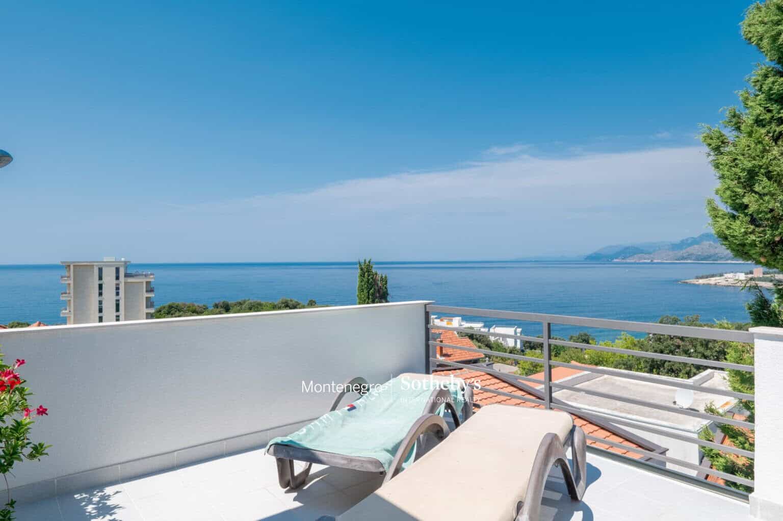 Utjeha 3bdr Sea View House