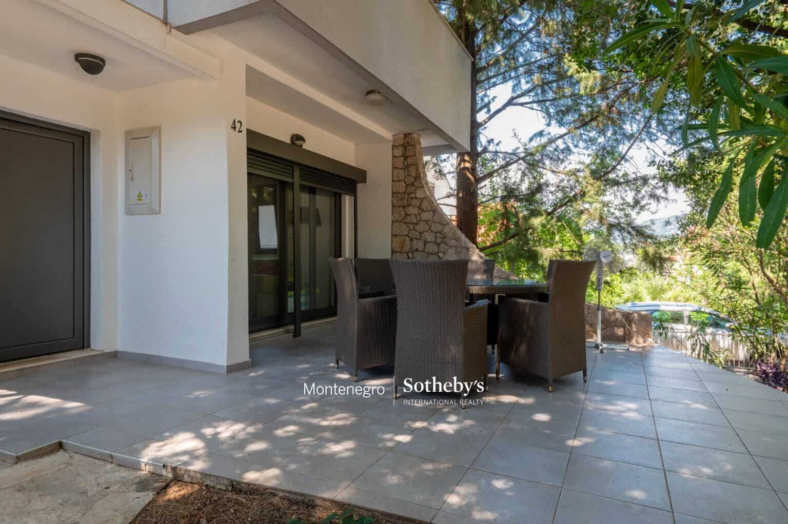 Utjeha 3bdr Sea View House