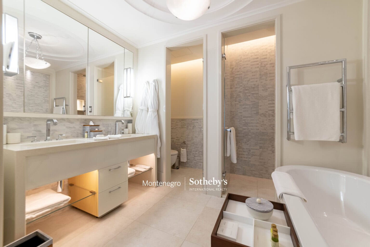 Baia 1bdr Poolside Apartment