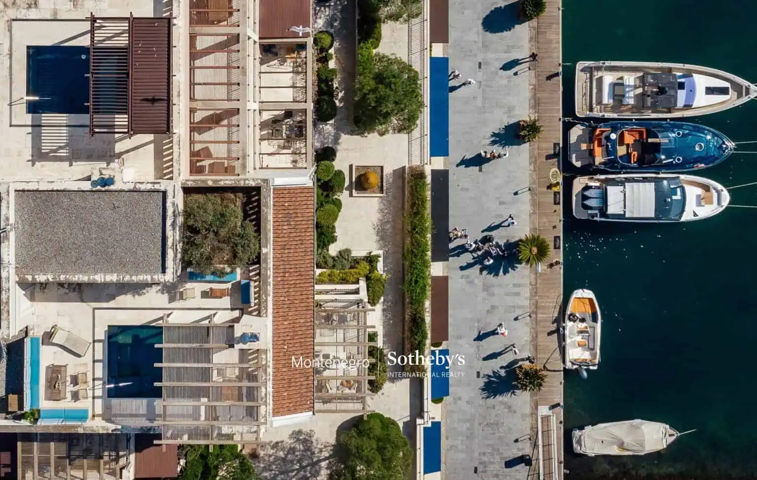 Waterfront Penthouse Tara, Porto Montenegro