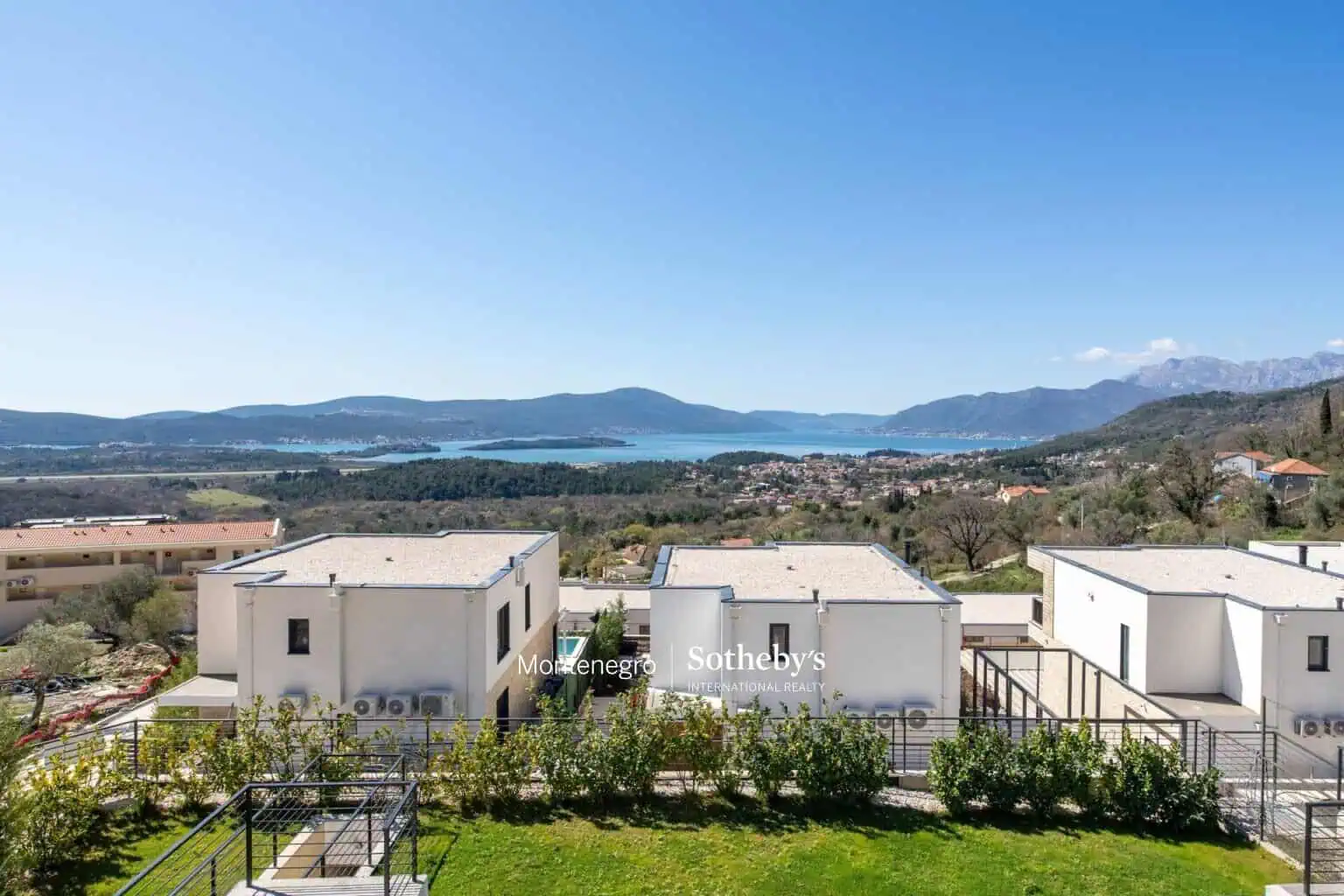 Furnished 4bdr Villa Kavac