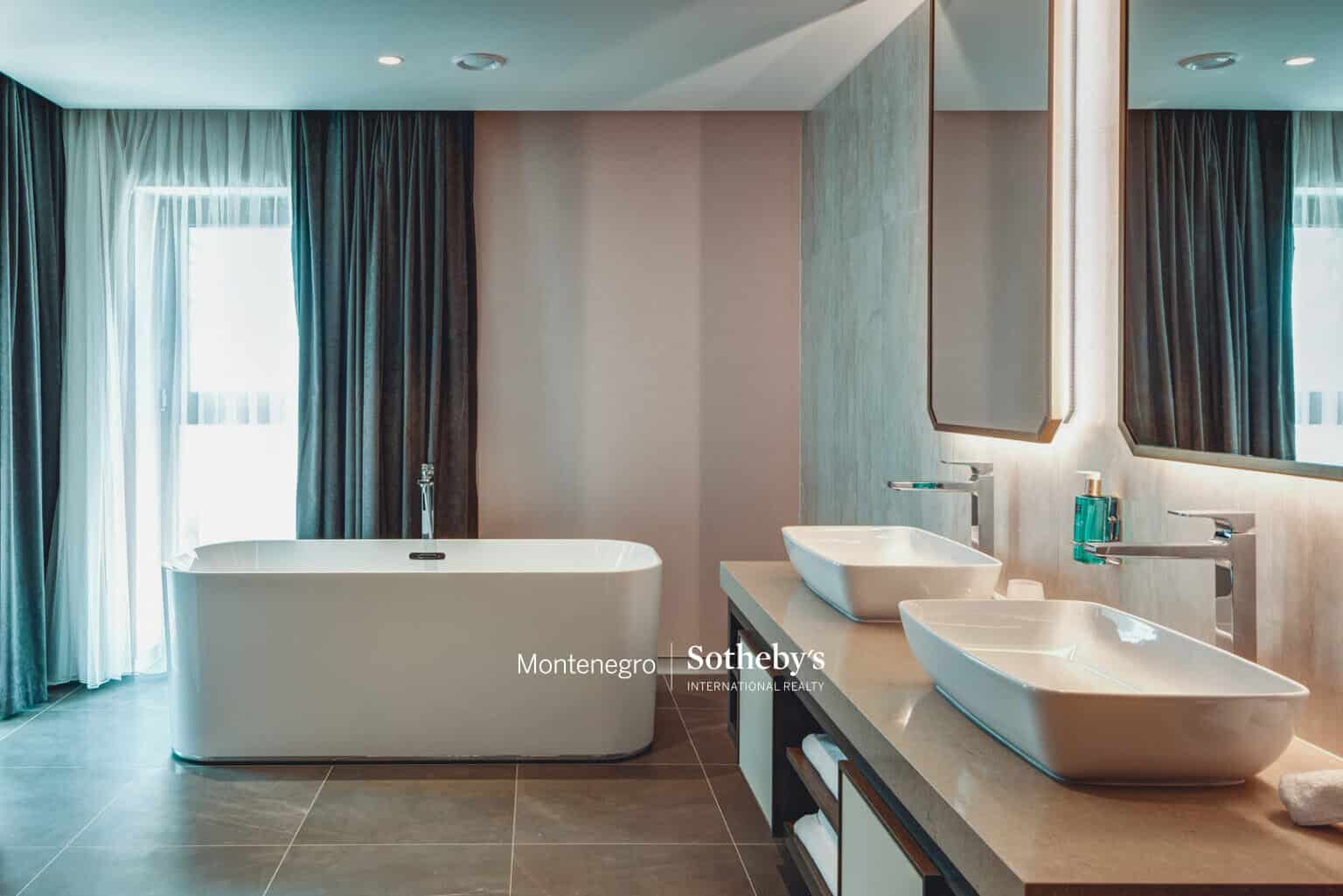 Portonovi 3bdr Sky Villa
