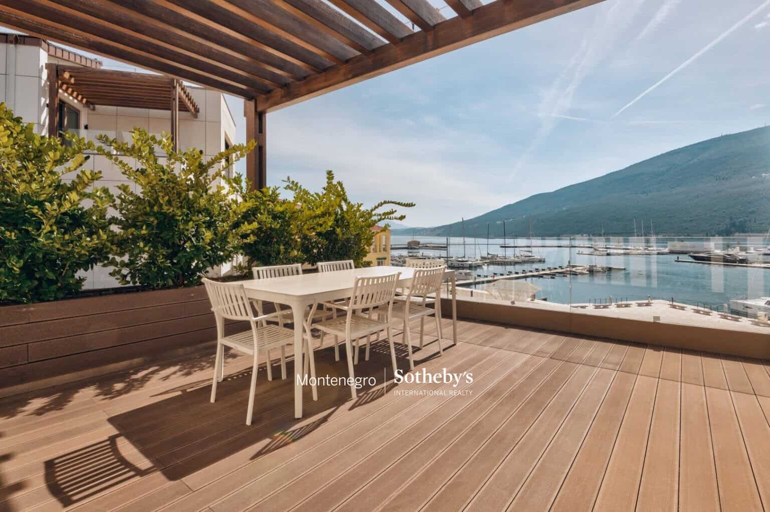 Portonovi 2bdr Sea-view Apartment