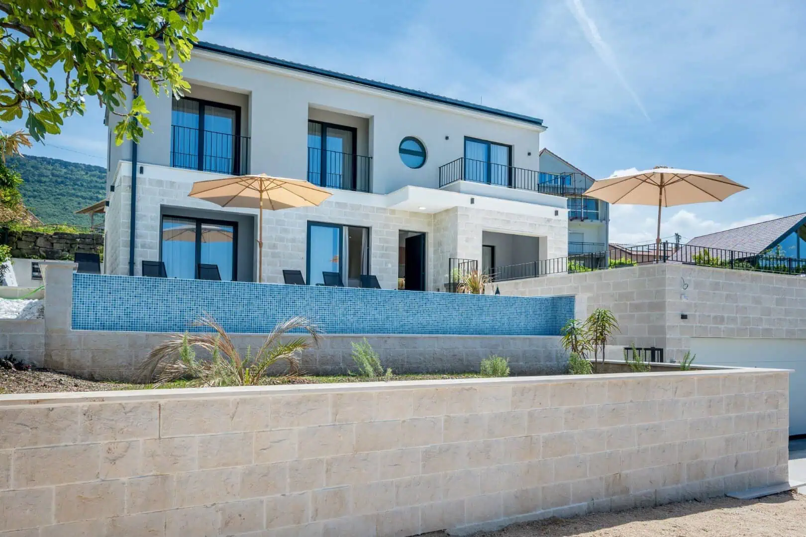 New 4-bdr villa, Mrcevac, Tivat