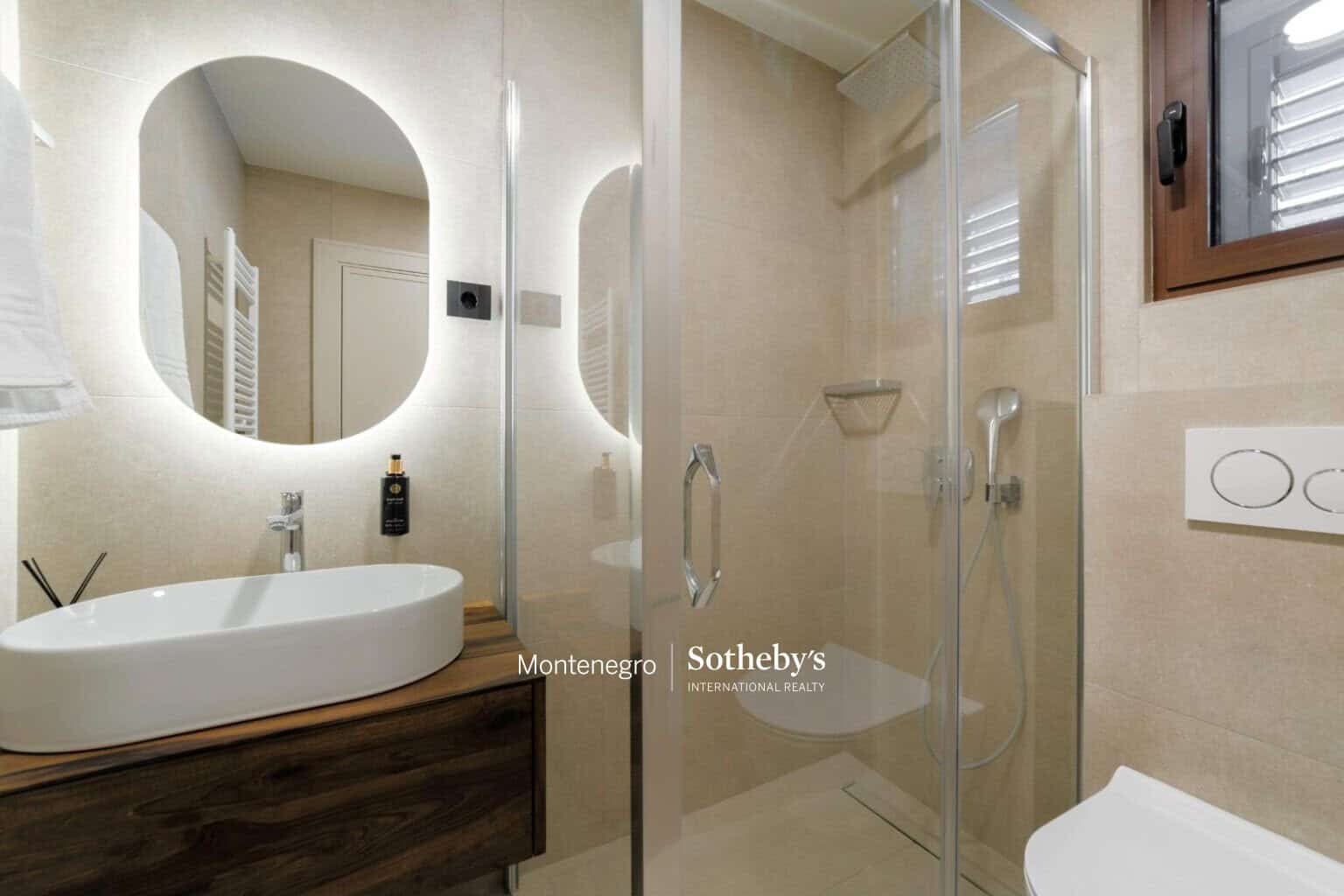 Renovated stone villa Reževići