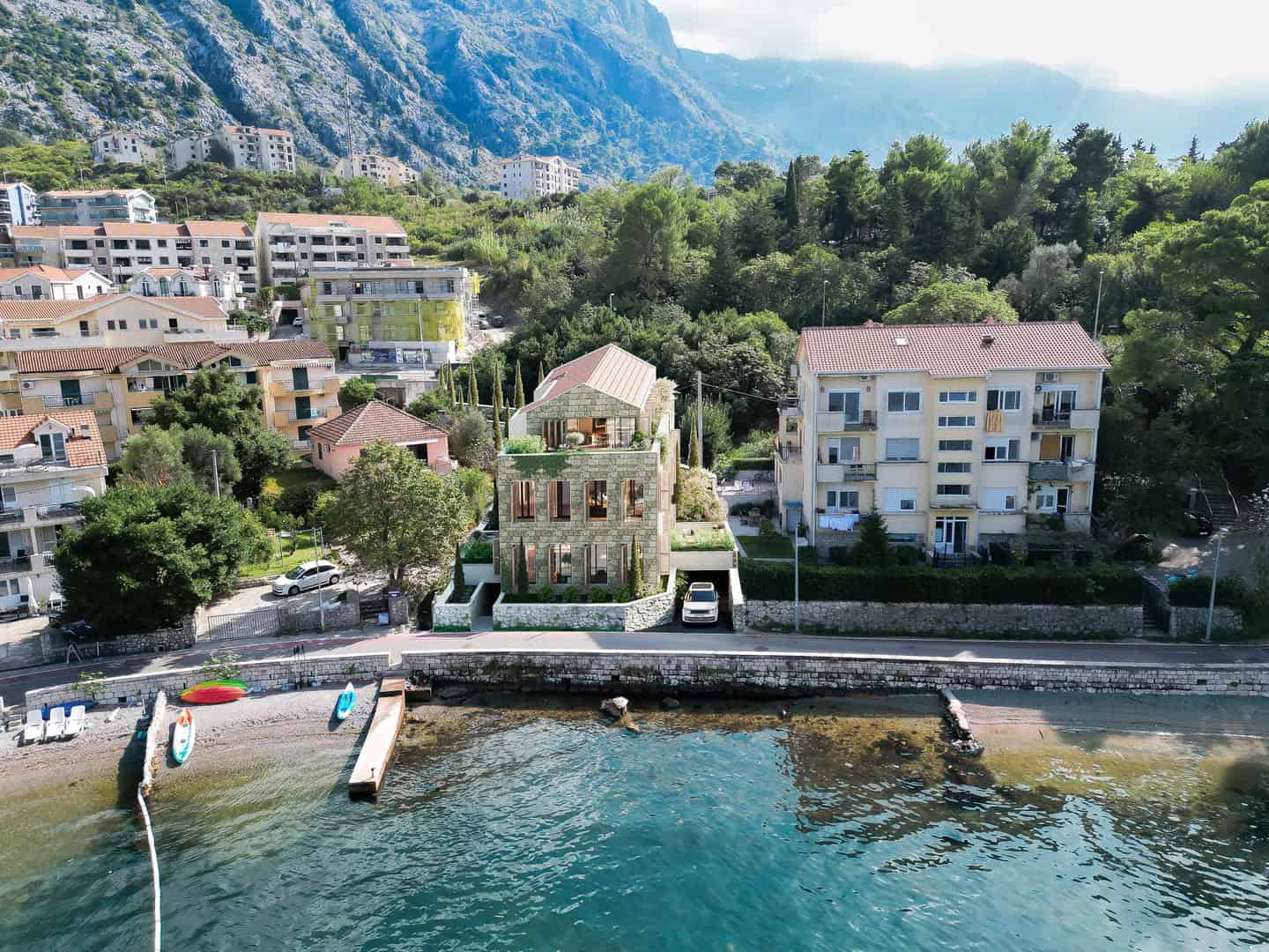 Modern apartments on the first line to the sea, Dobrota