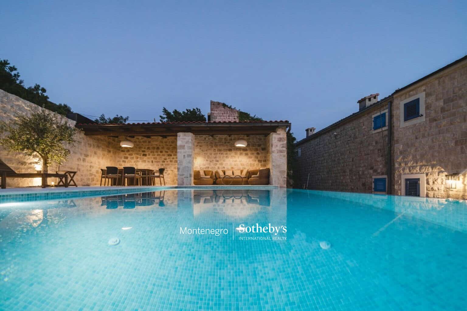 Renovated stone villa Reževići