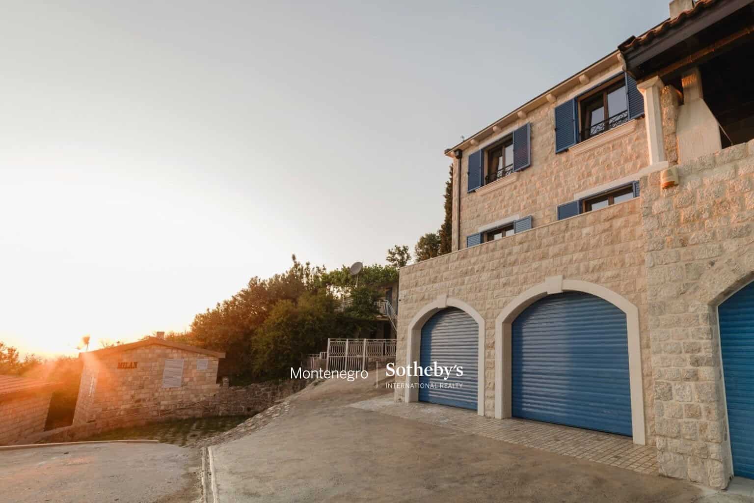 Renovated stone villa Reževići