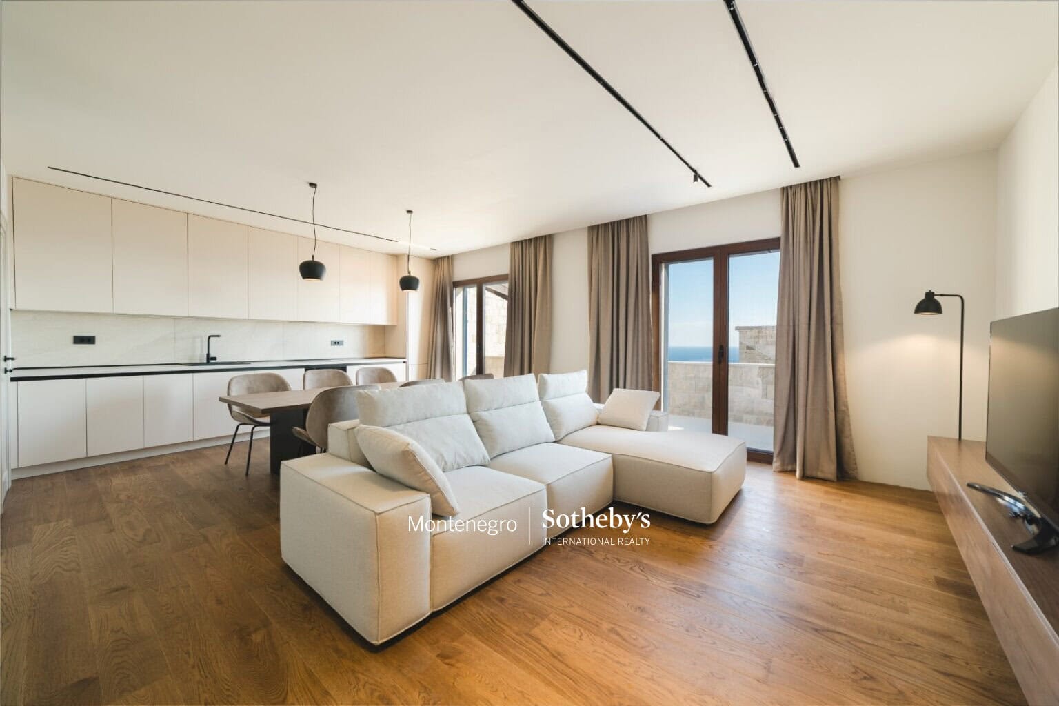 Renovated stone villa Reževići