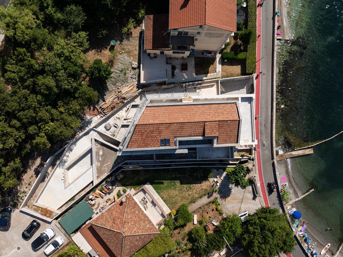 Modern apartments on the first line to the sea, Dobrota