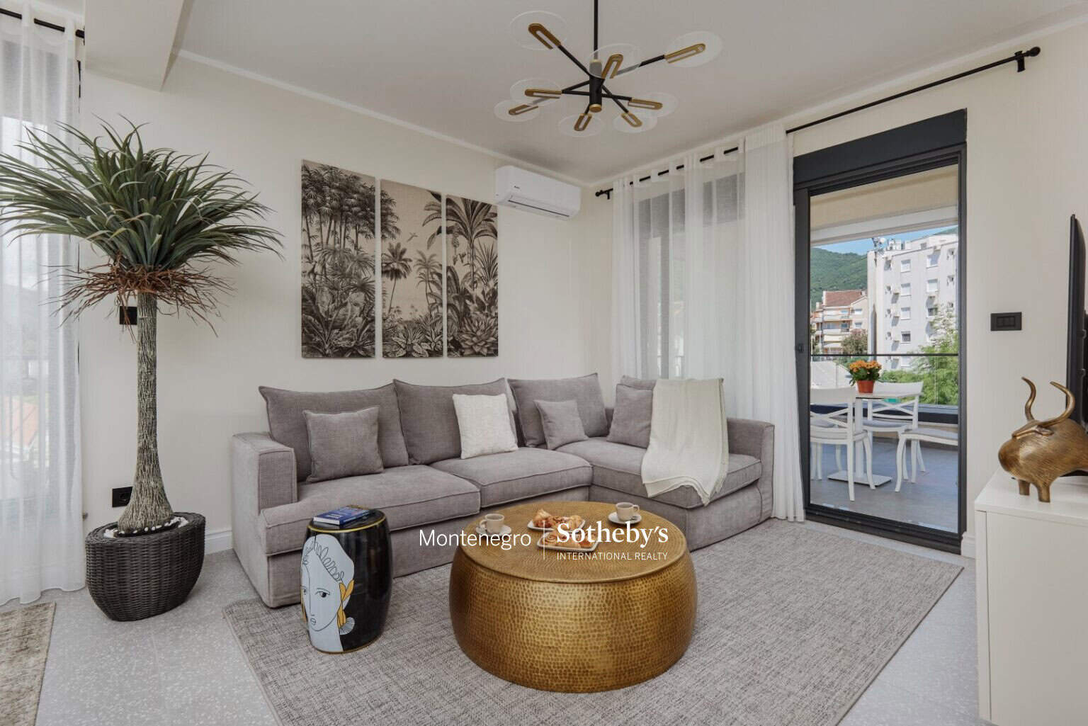 Modern 3bdr Apartment Tivat