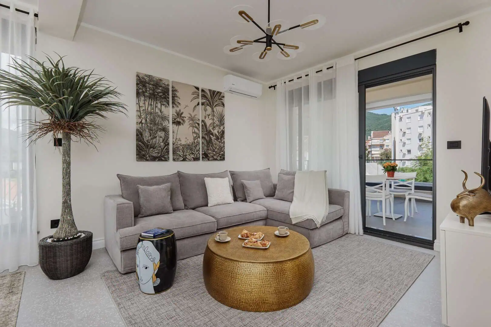 Modern 3bdr Apartment Tivat