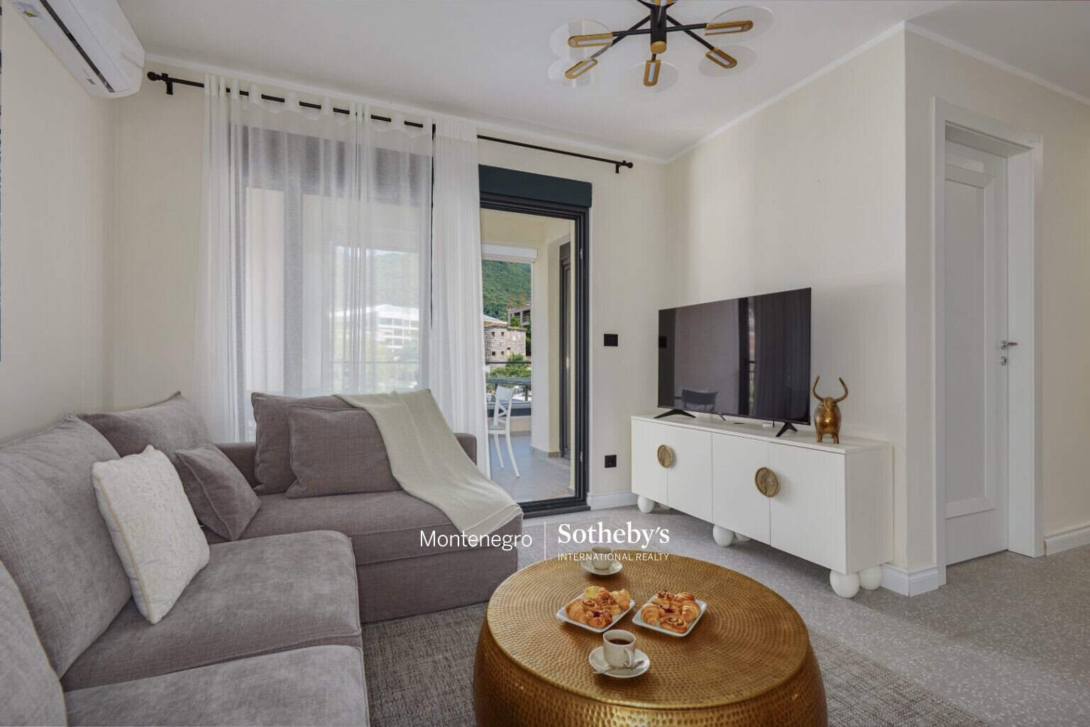 Modern 3bdr Apartment Tivat