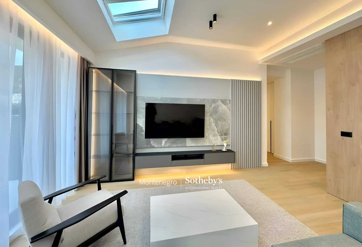 Designer 2-bdr penthouses, Budva, center