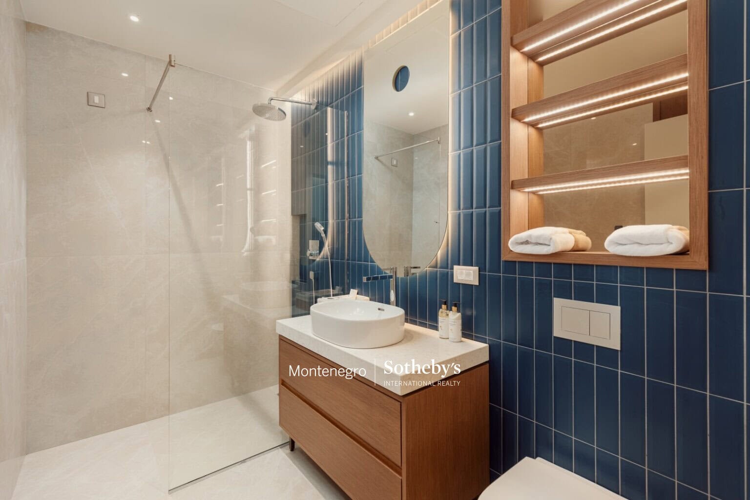 Movenpick 1bdr Branded Residence