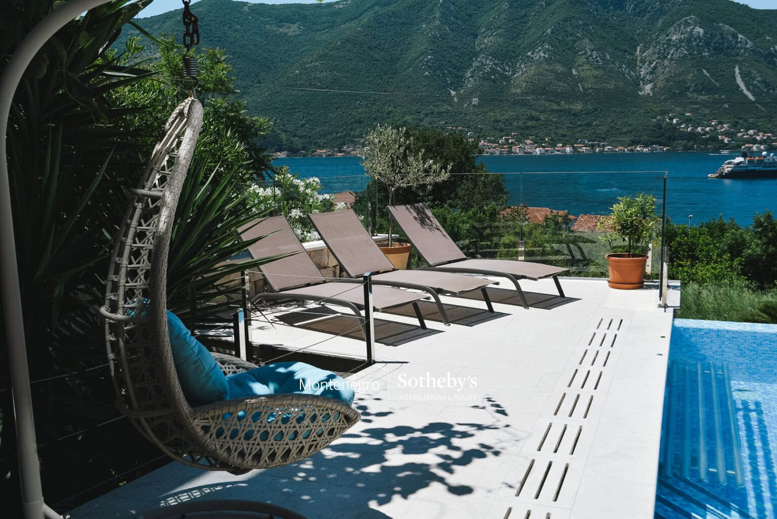 Luxury  Family 6bdr Villa Dobrota