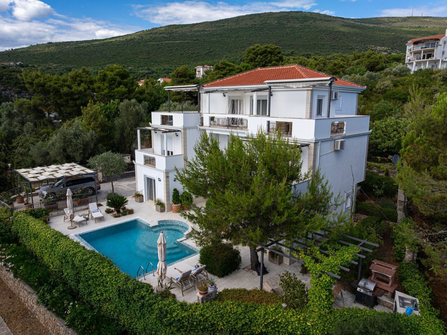 Furnished 5br Villa Zanjice